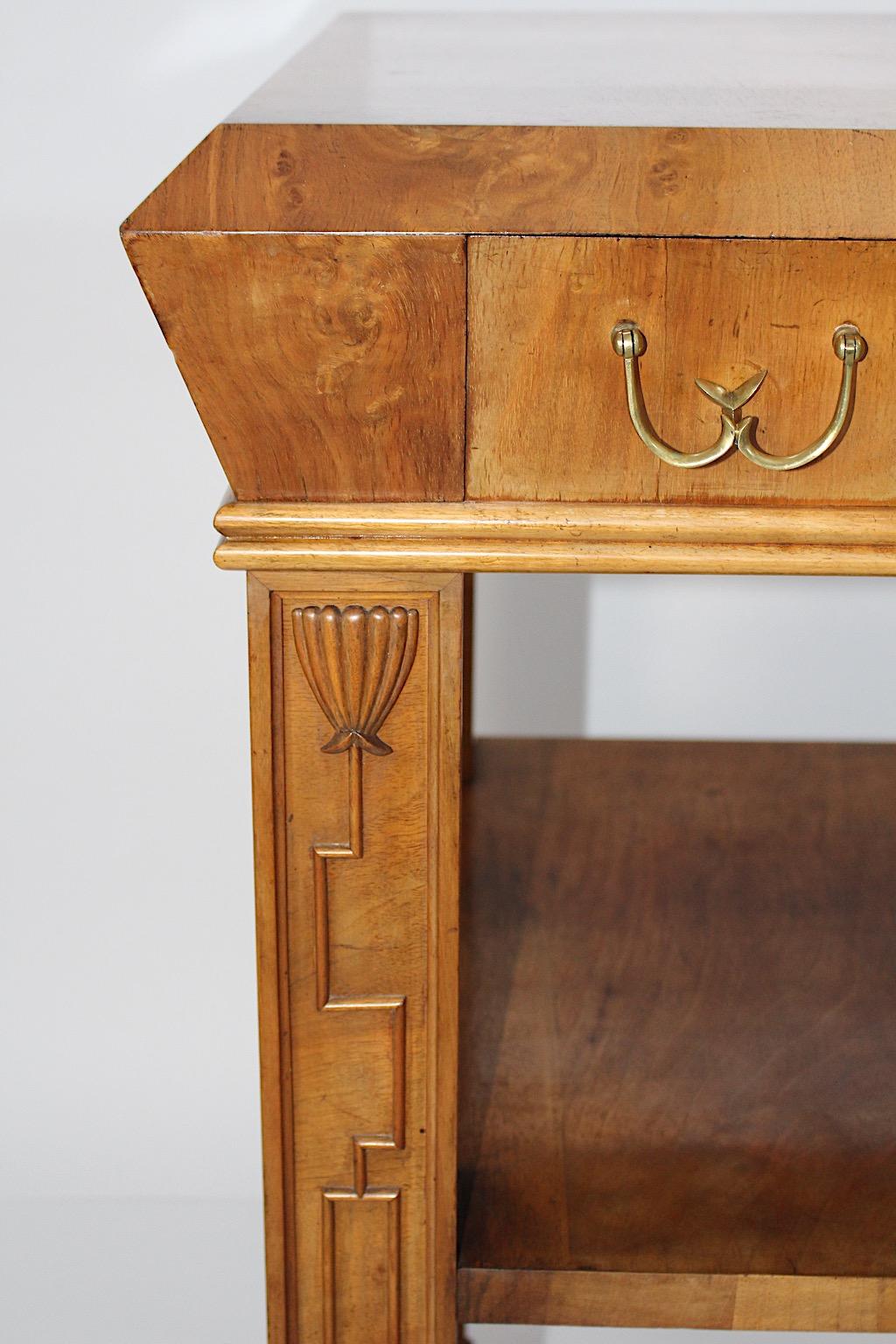 Art déco Art of Vintage Vintage Walnut Brass Side Board Console Table Circle Dagobert Peche en vente