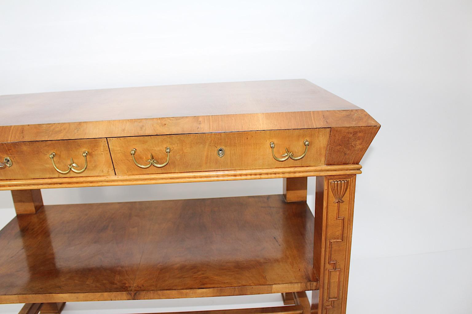 Milieu du XXe siècle Art of Vintage Vintage Walnut Brass Side Board Console Table Circle Dagobert Peche en vente