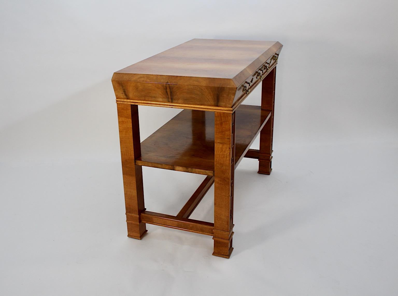 Art Deco Vintage Walnut Brass Side Table Console Table Circle Dagobert Peche  For Sale 1