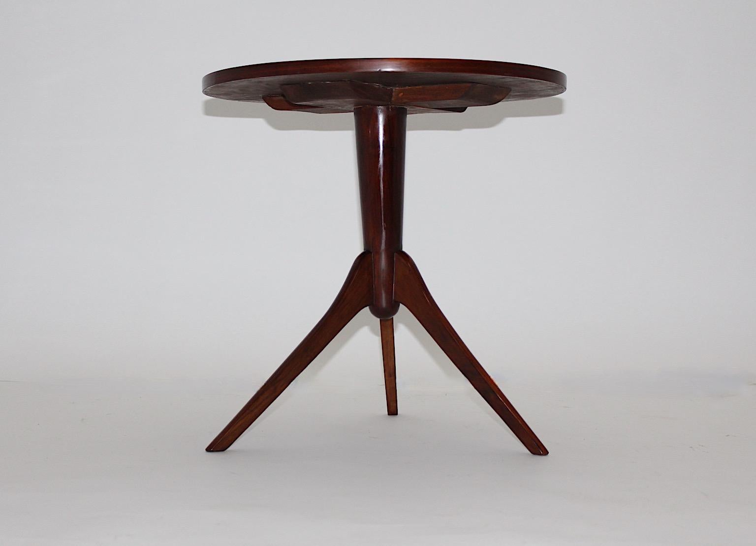 Art Deco Vintage Walnut Round Side Table Attributed Josef Frank, 1930s, Vienna 4