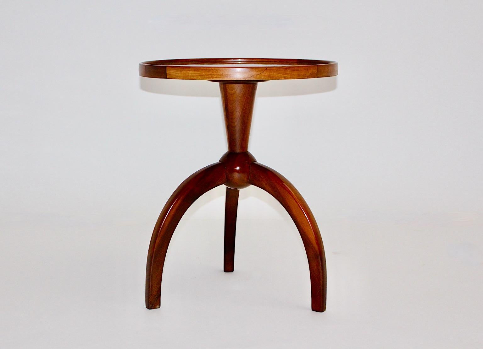 cercle table