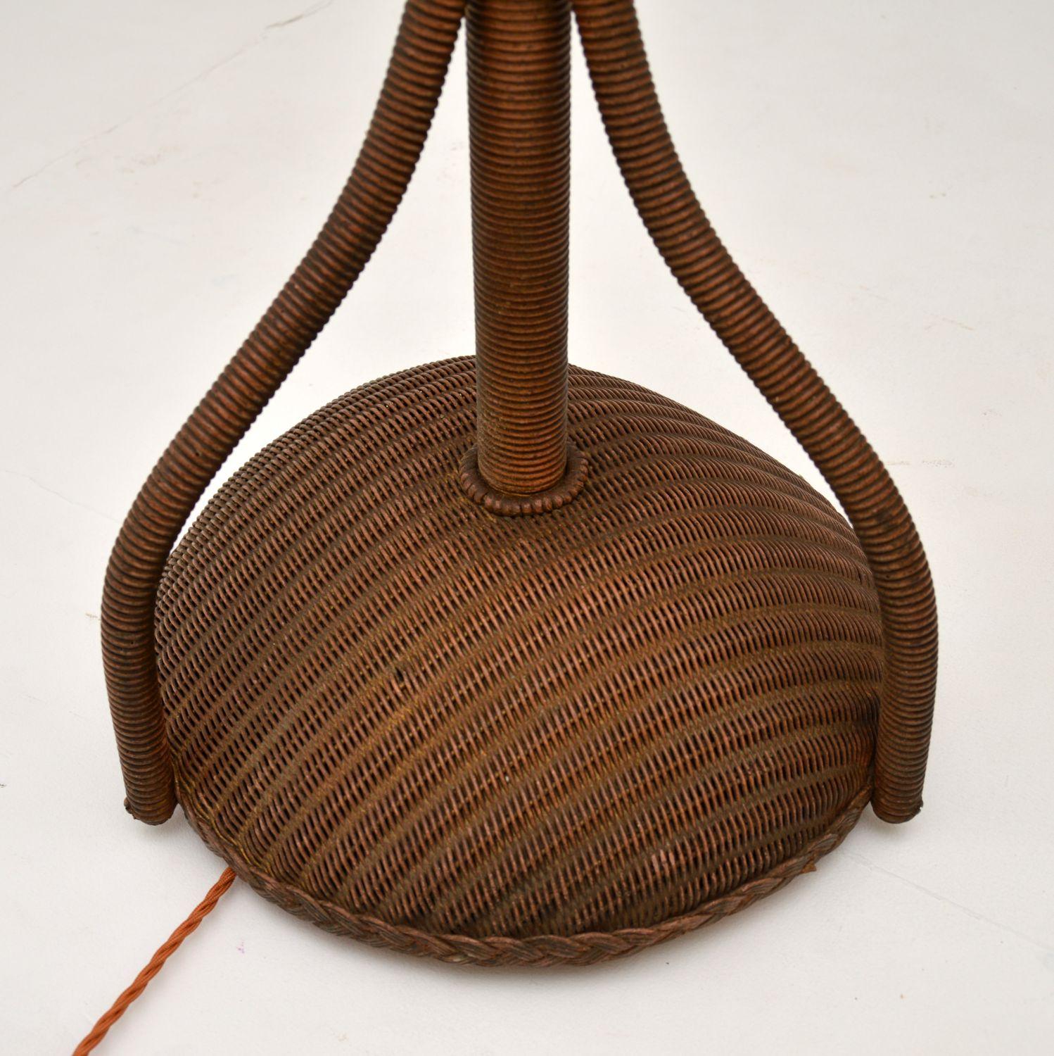 Art Deco Vintage Wicker Floor Lamp by Lloyd Loom In Good Condition In London, GB