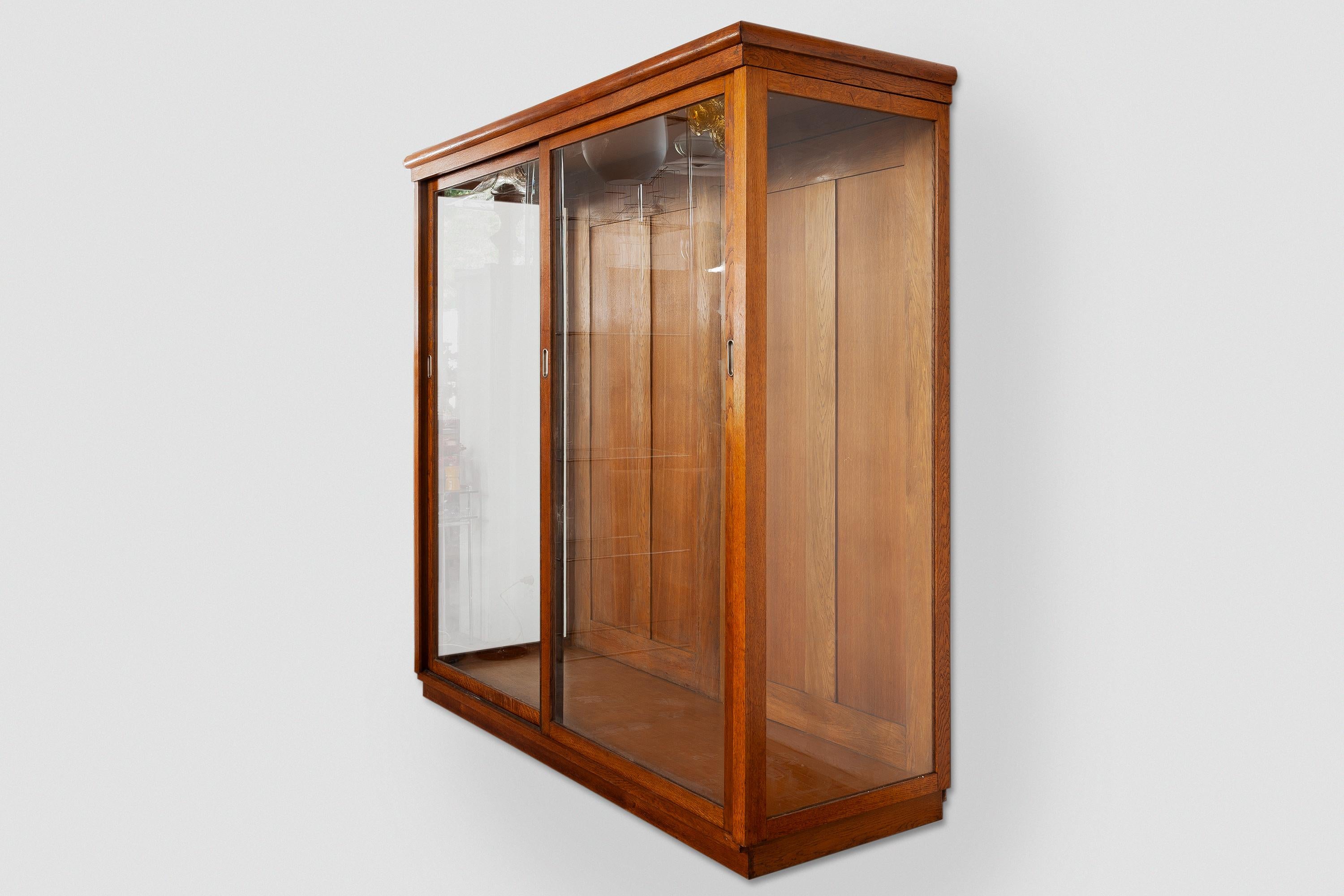 Néerlandais Vitrine Art Déco Cabinet de curiosités, armoire ou vitrine en vente