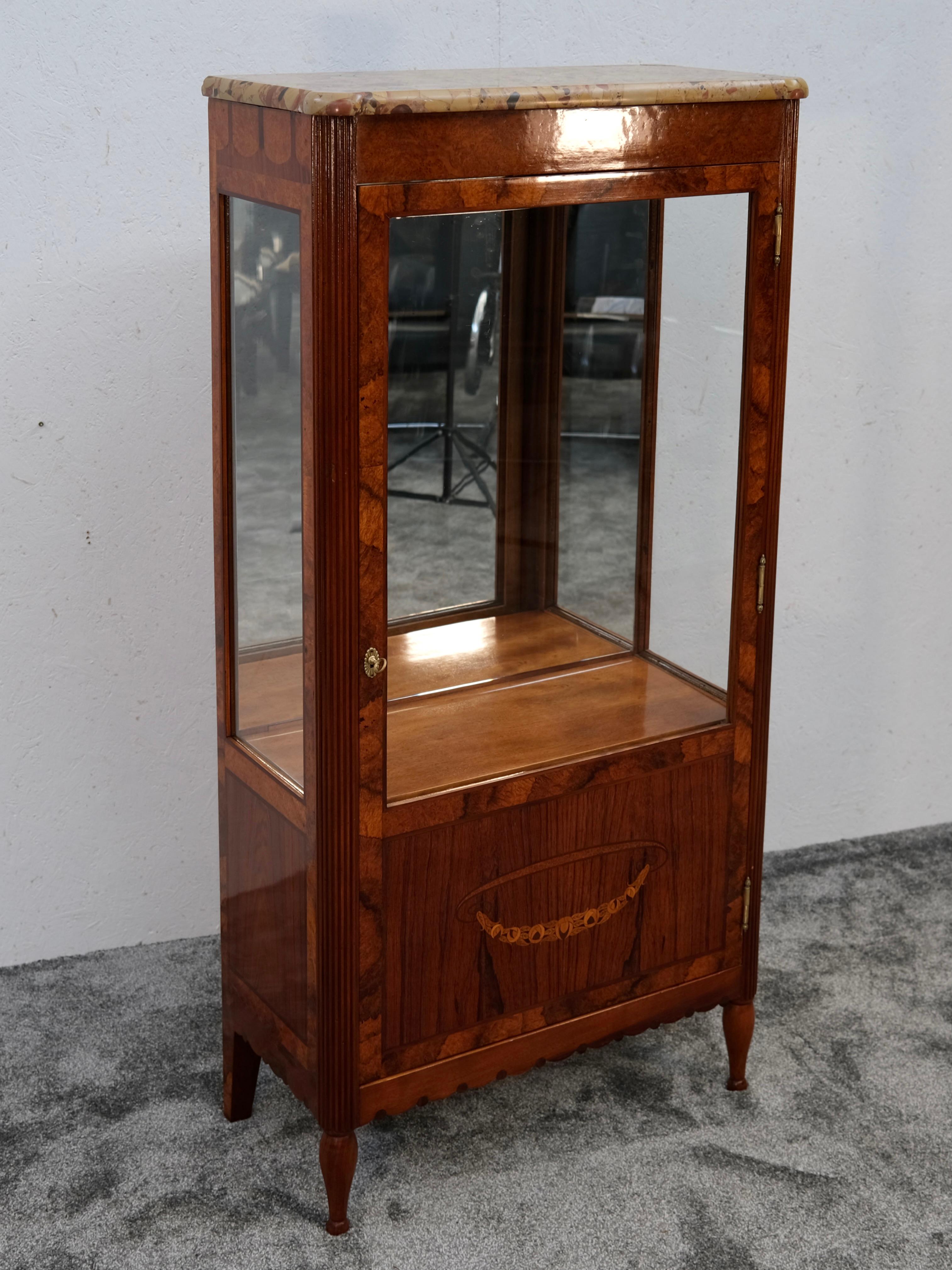 French Art Deco Vitrine, Display Cabinet in Amboyna with Marble Top, circa 1925 For Sale