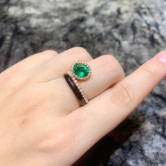 Art Deco Style Vivid Green Emerald Ring with Natural Pink Diamond