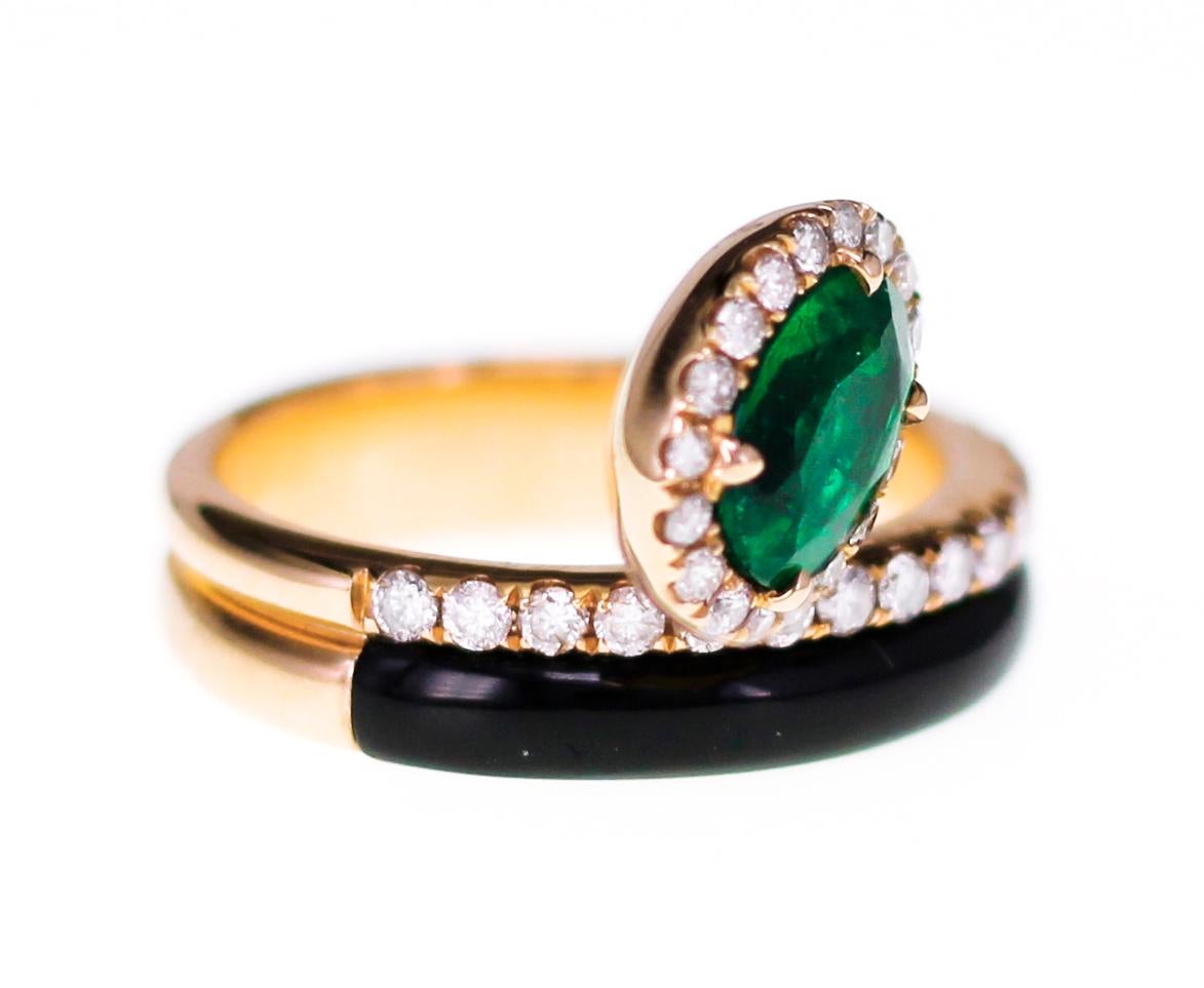 Art Deco Style Vivid Green Emerald Ring with Natural Pink Diamond In New Condition In Hung Hom, HK