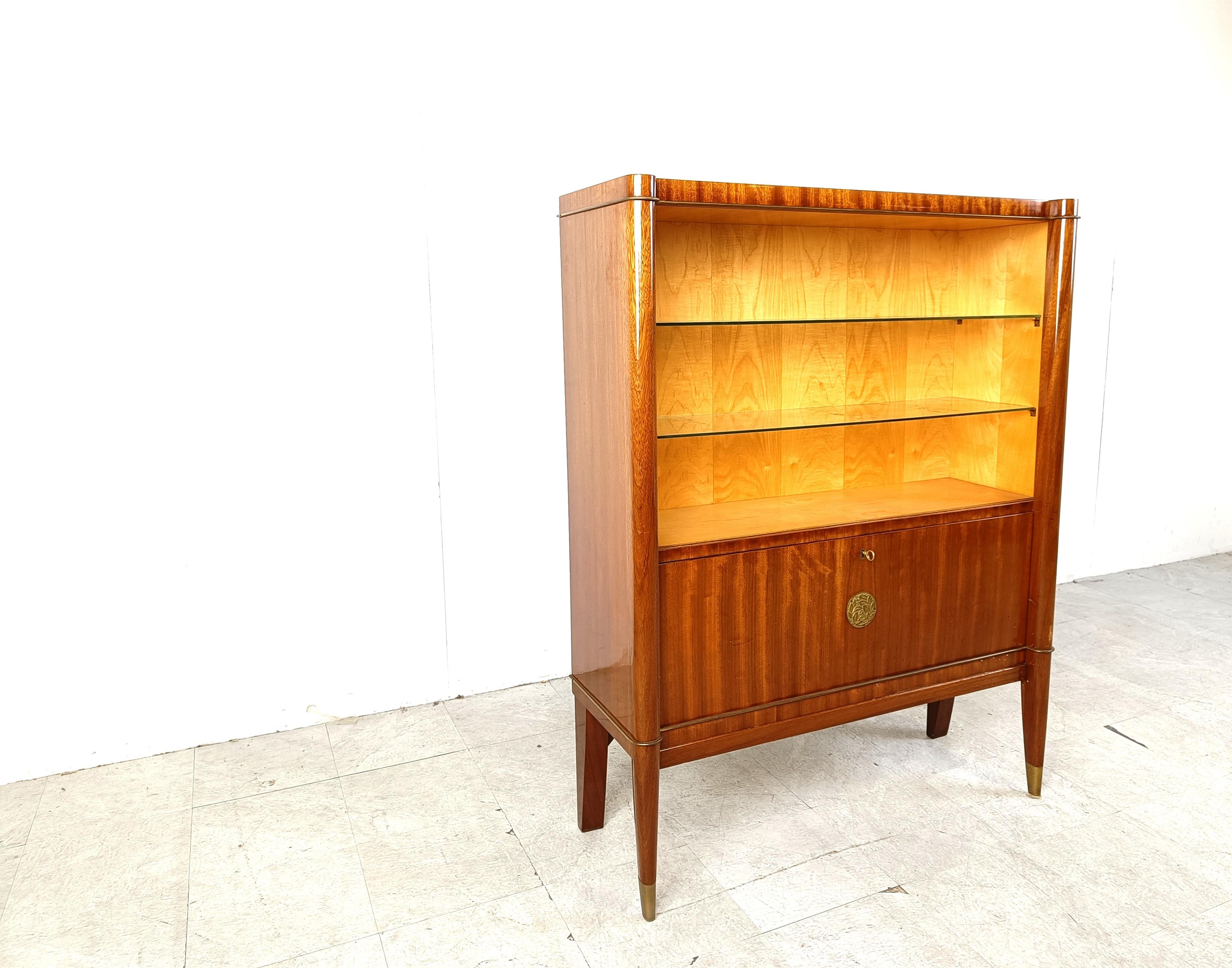 Art deco 'Voltaire' cabinet by Decoene Frères, 1950s  In Good Condition For Sale In HEVERLEE, BE