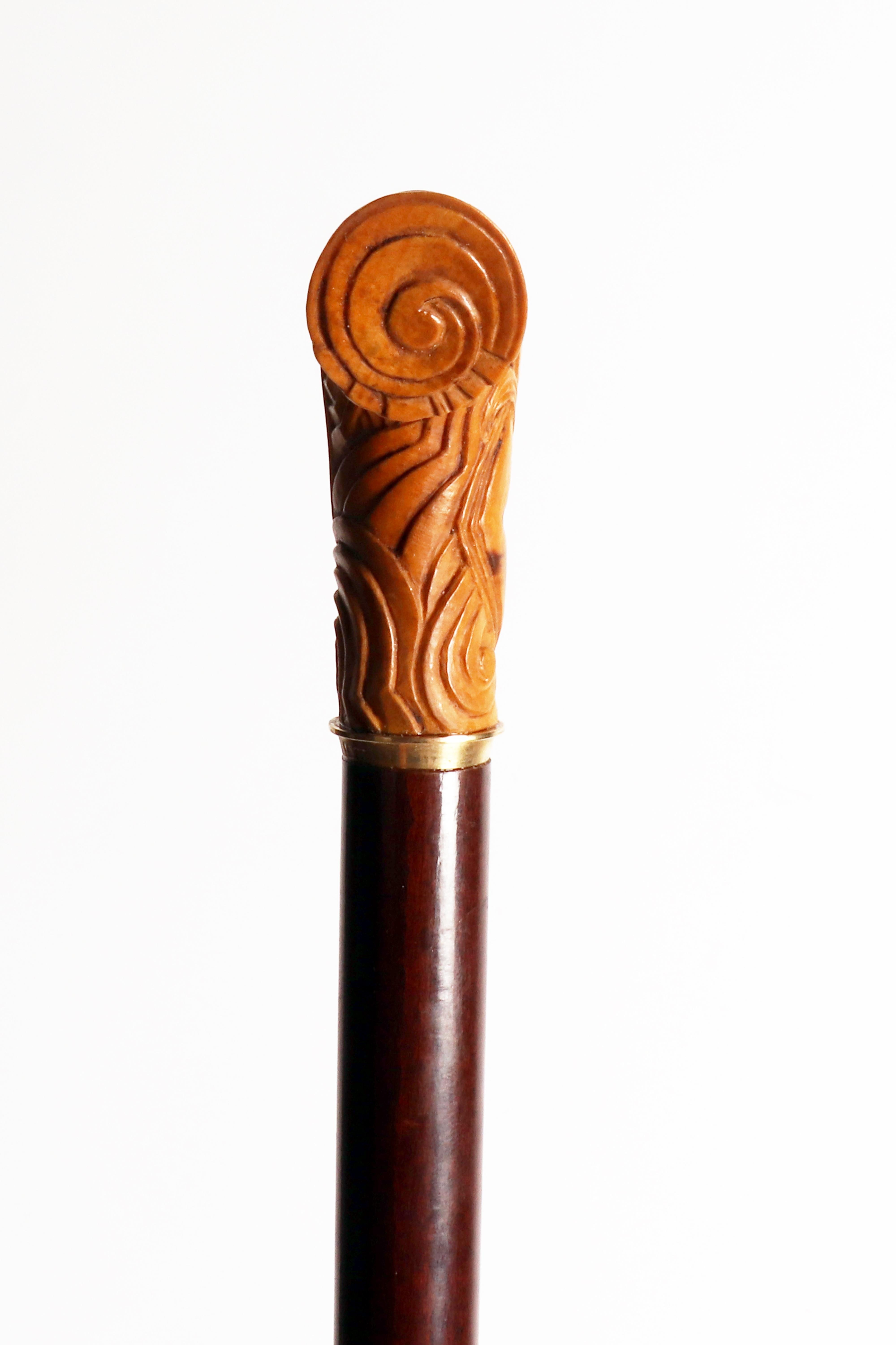 Art Deco Spazierstock aus Buchsbaumholz, eine nackte Frau von Albert Reiman, Berlin 1925. (20. Jahrhundert) im Angebot