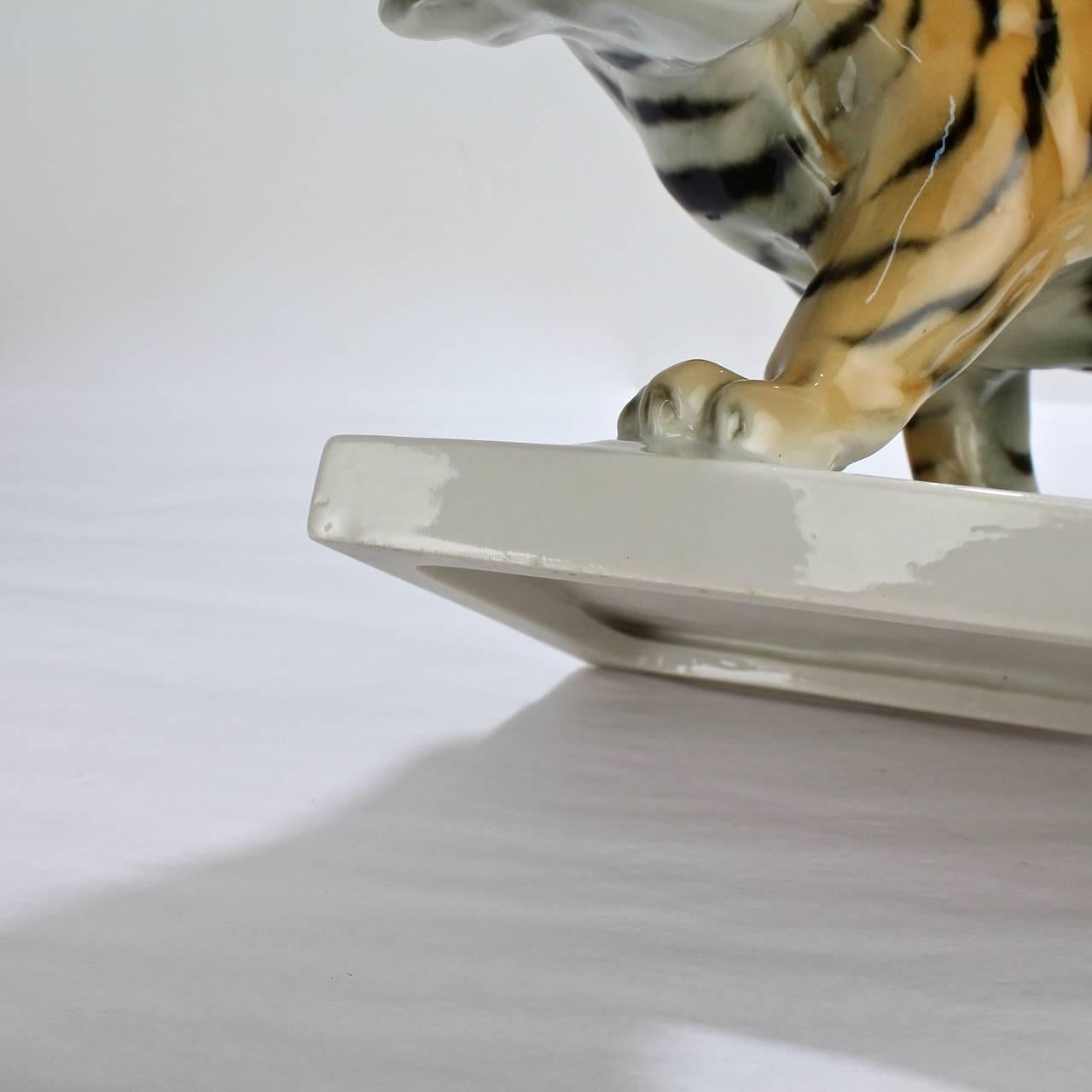 Art Deco Walking Tiger Porcelain Figurine by G. V. Döring for Schwarzburger 4