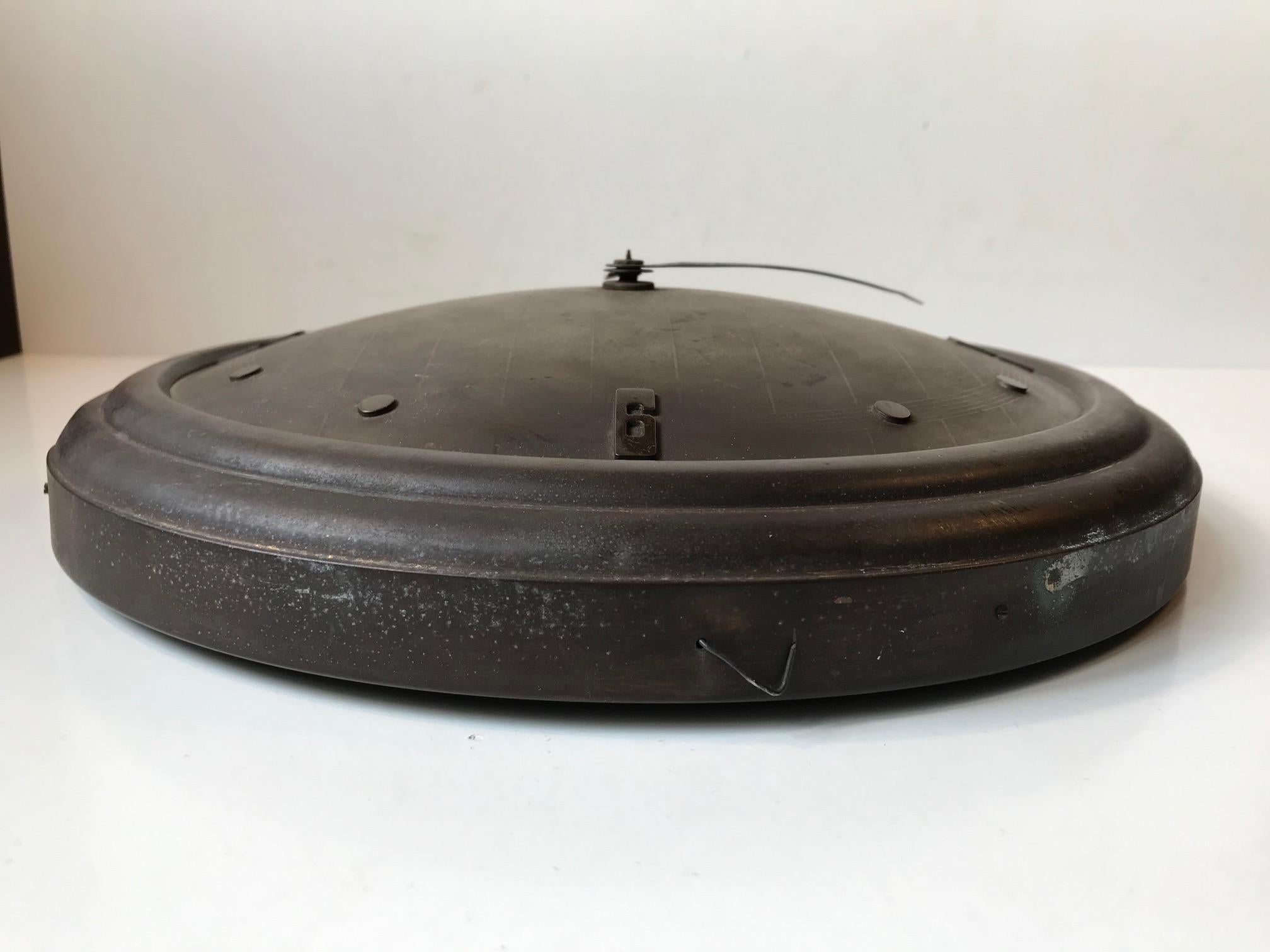 Art Deco Wall Clock in Patinated Brass, 1930s In Good Condition In Esbjerg, DK