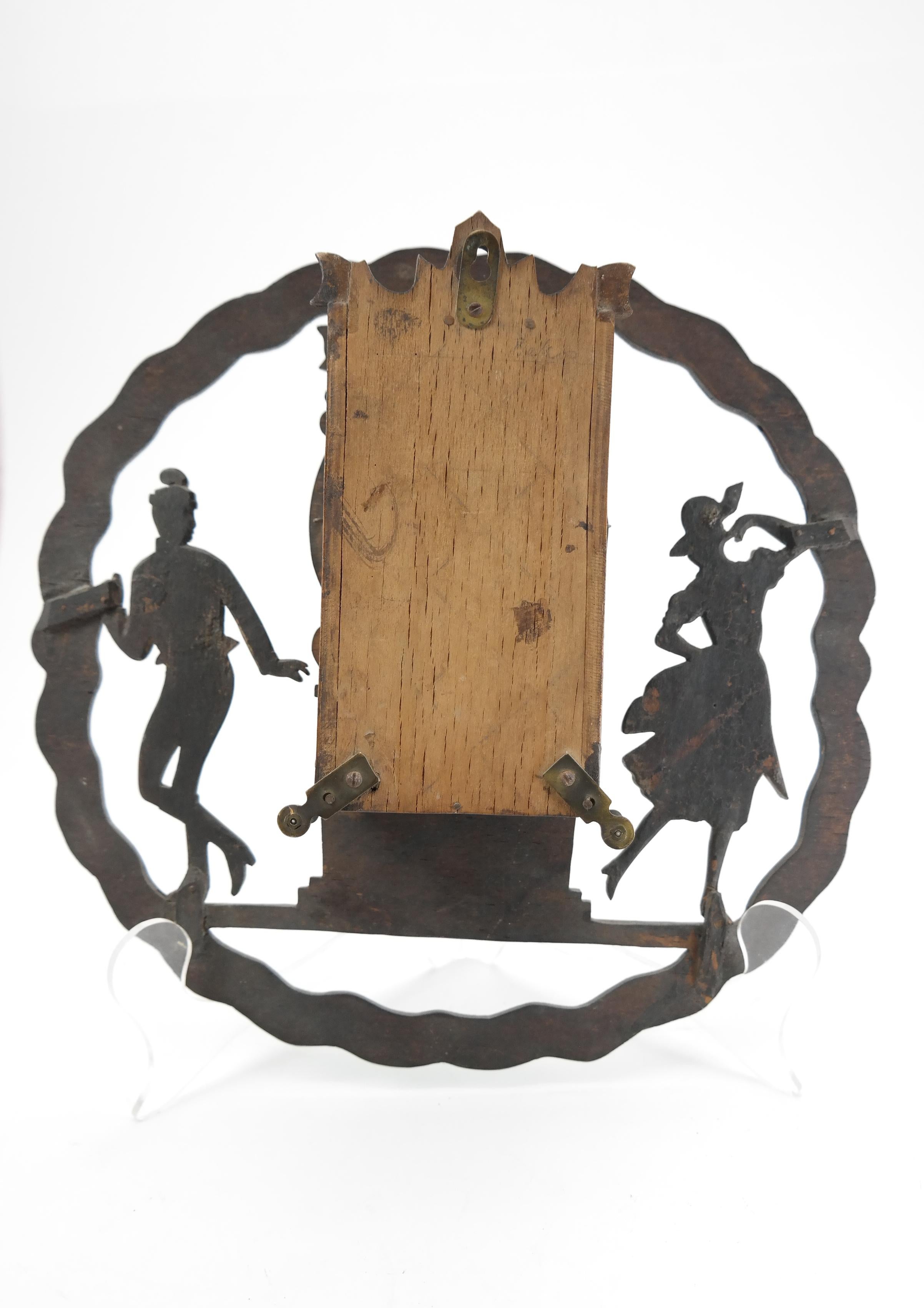 Art Deco Wall Clock with Pierced Wooden Ornament, Karlstein M & Sohn Clockwork 1