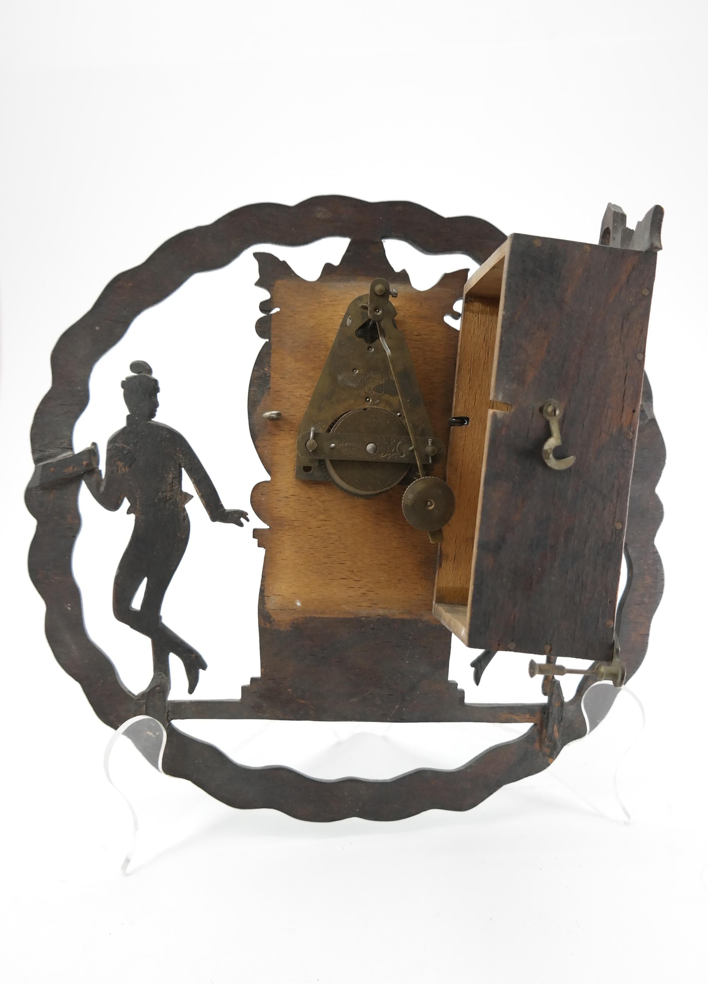 Art Deco Wall Clock with Pierced Wooden Ornament, Karlstein M & Sohn Clockwork 2