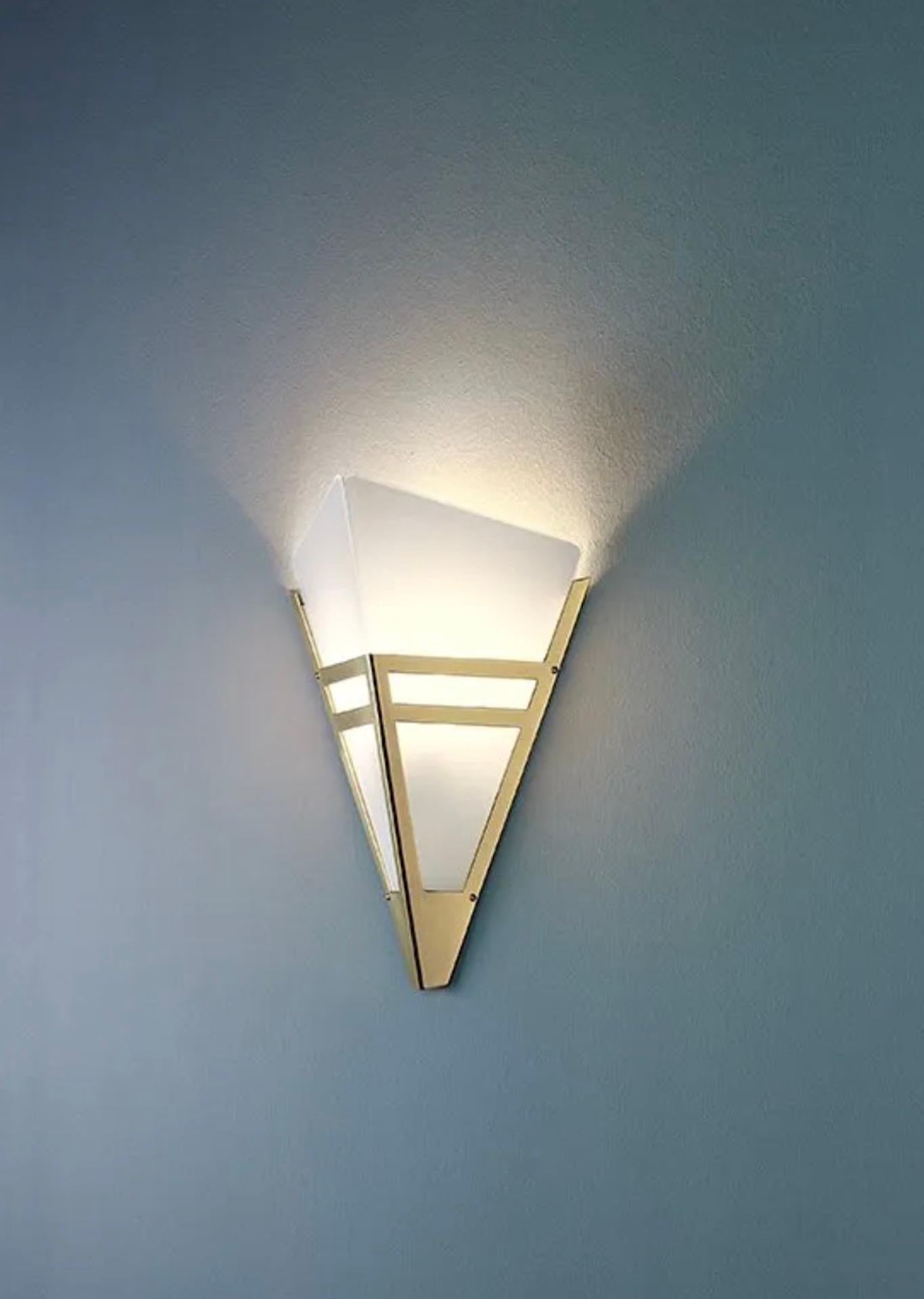Mid-Century Modern Art Déco Wall Lamp WAD 36 by Jo Kähne for Tecnolumen For Sale