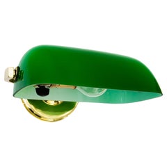 Lampe murale Art déco avec abat-jour en verre opale vert viennoise des années 1920
