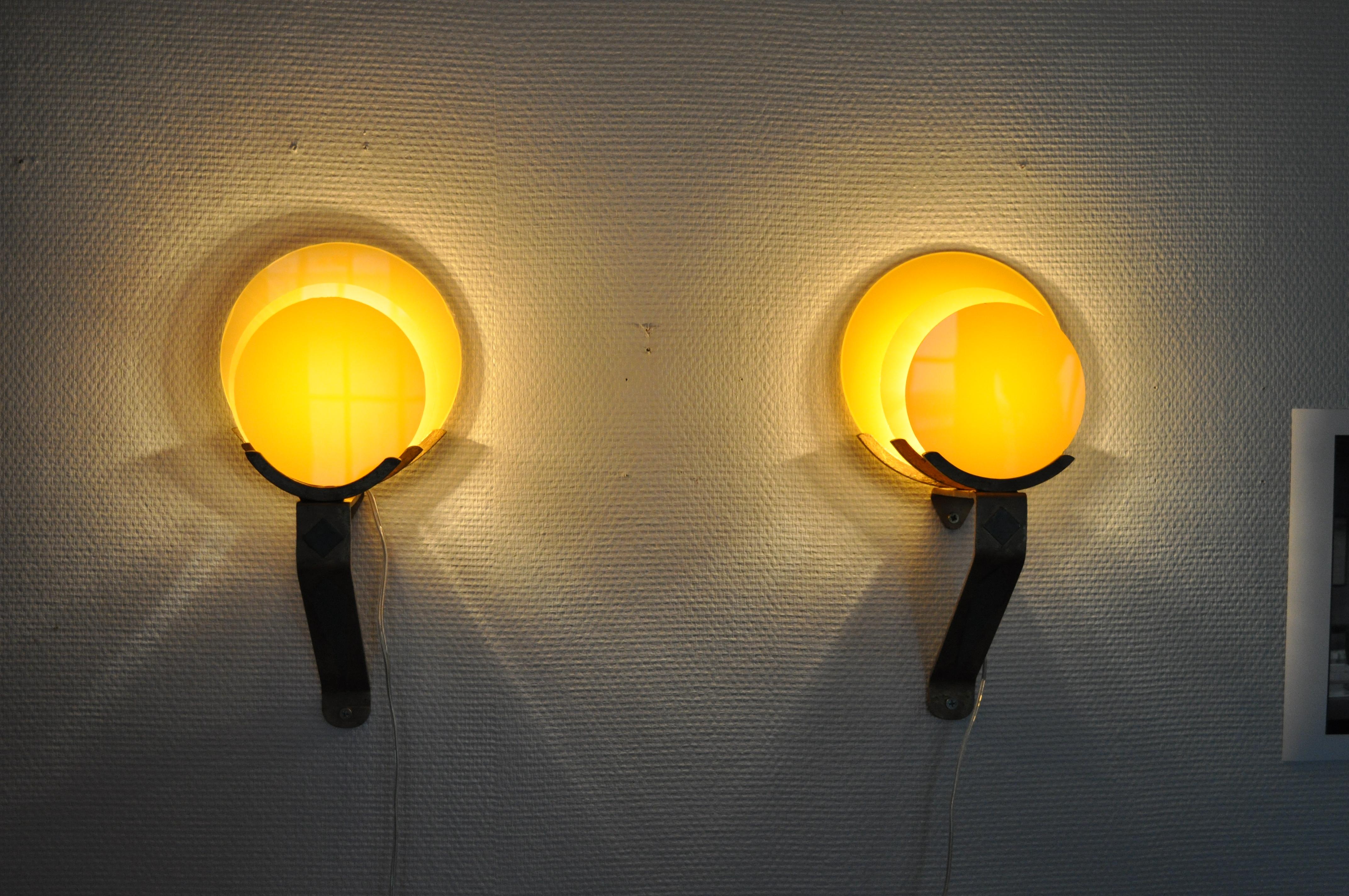 Art Deco Wall Lights in Metal and Glass, Sweden, 1940 6