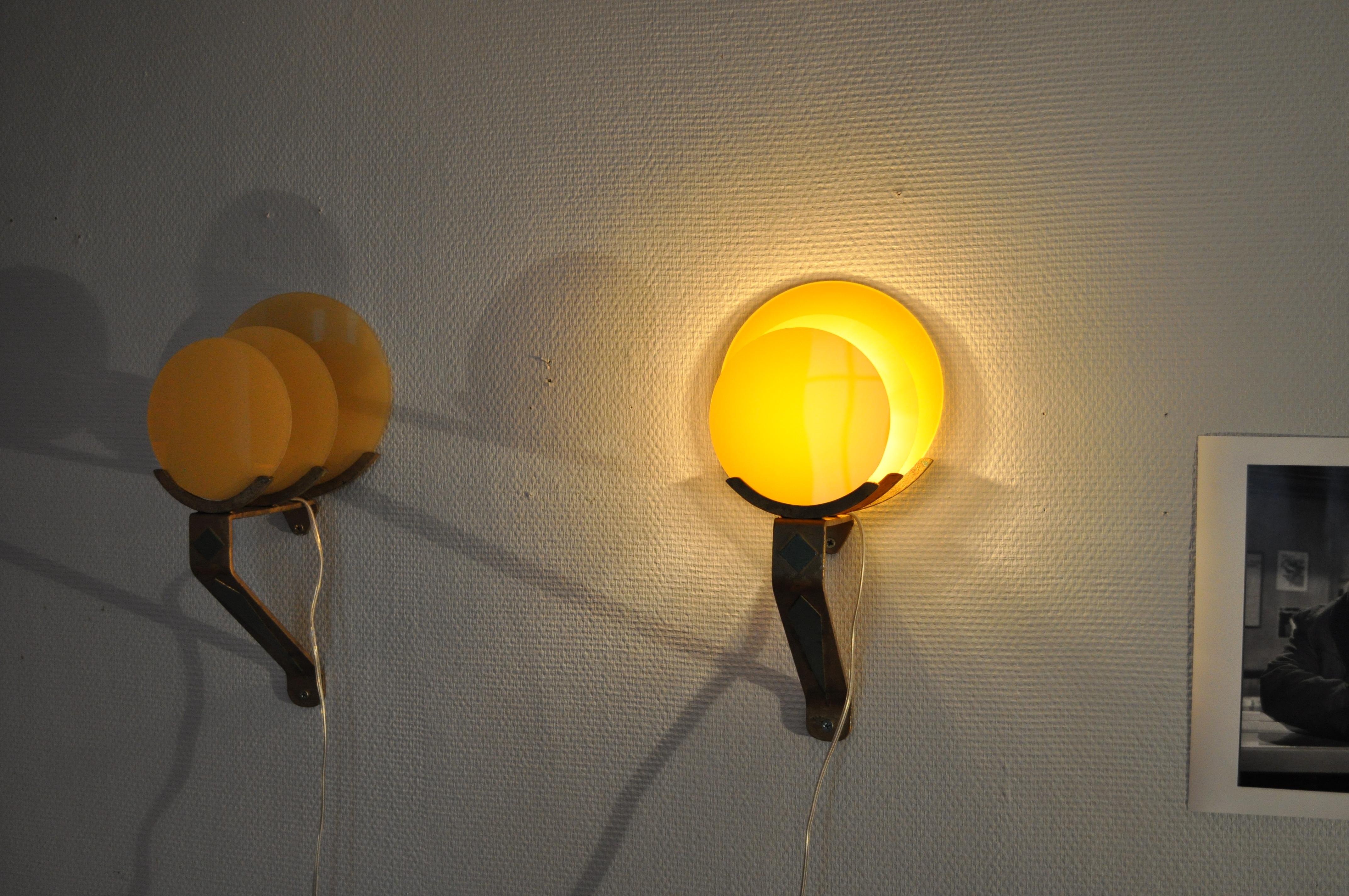 Art Deco Wall Lights in Metal and Glass, Sweden, 1940 (Mitte des 20. Jahrhunderts)