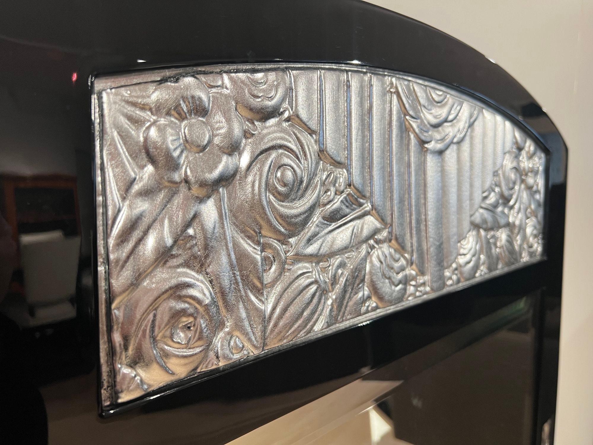 Foglia d’argento Specchio da parete Art Deco, lacca nera, foglia d'argento, Francia circa 1930 in vendita