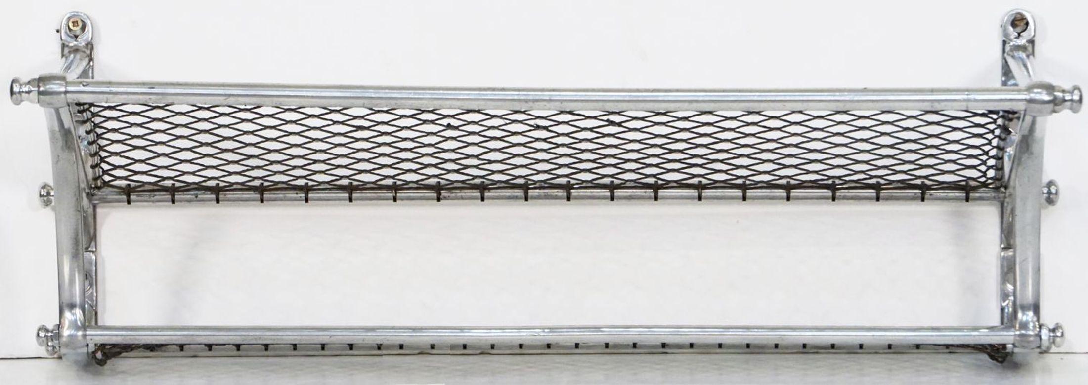Art-Déco-Wandregal oder Regal aus poliertem Aluminium mit Zuggepäck im Angebot 9