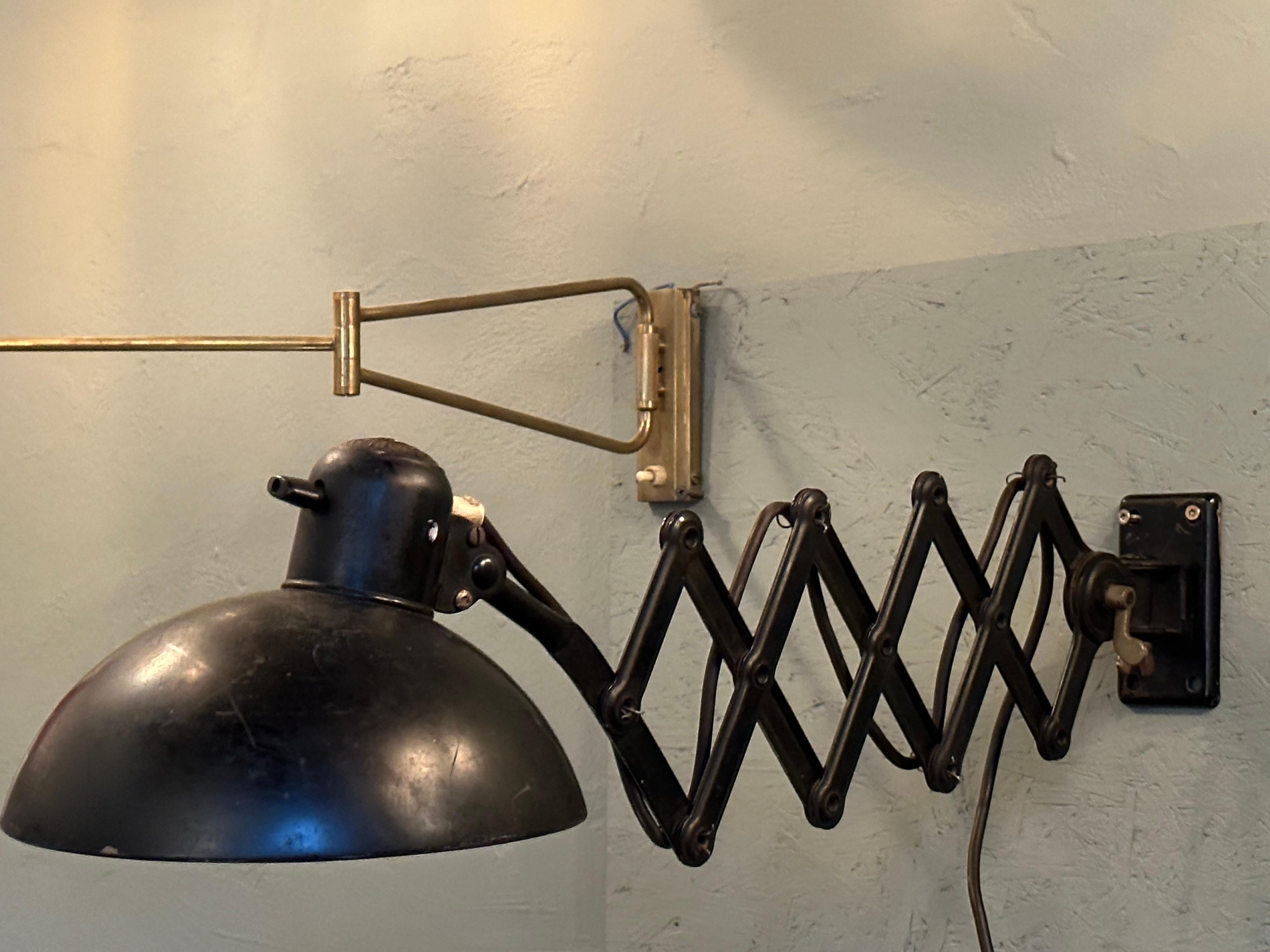 Lámpara de pared Art Déco de tijera nº 6718 de Christian Dell para Kaiser Dell, Alemania 1935 Bauhaus en venta