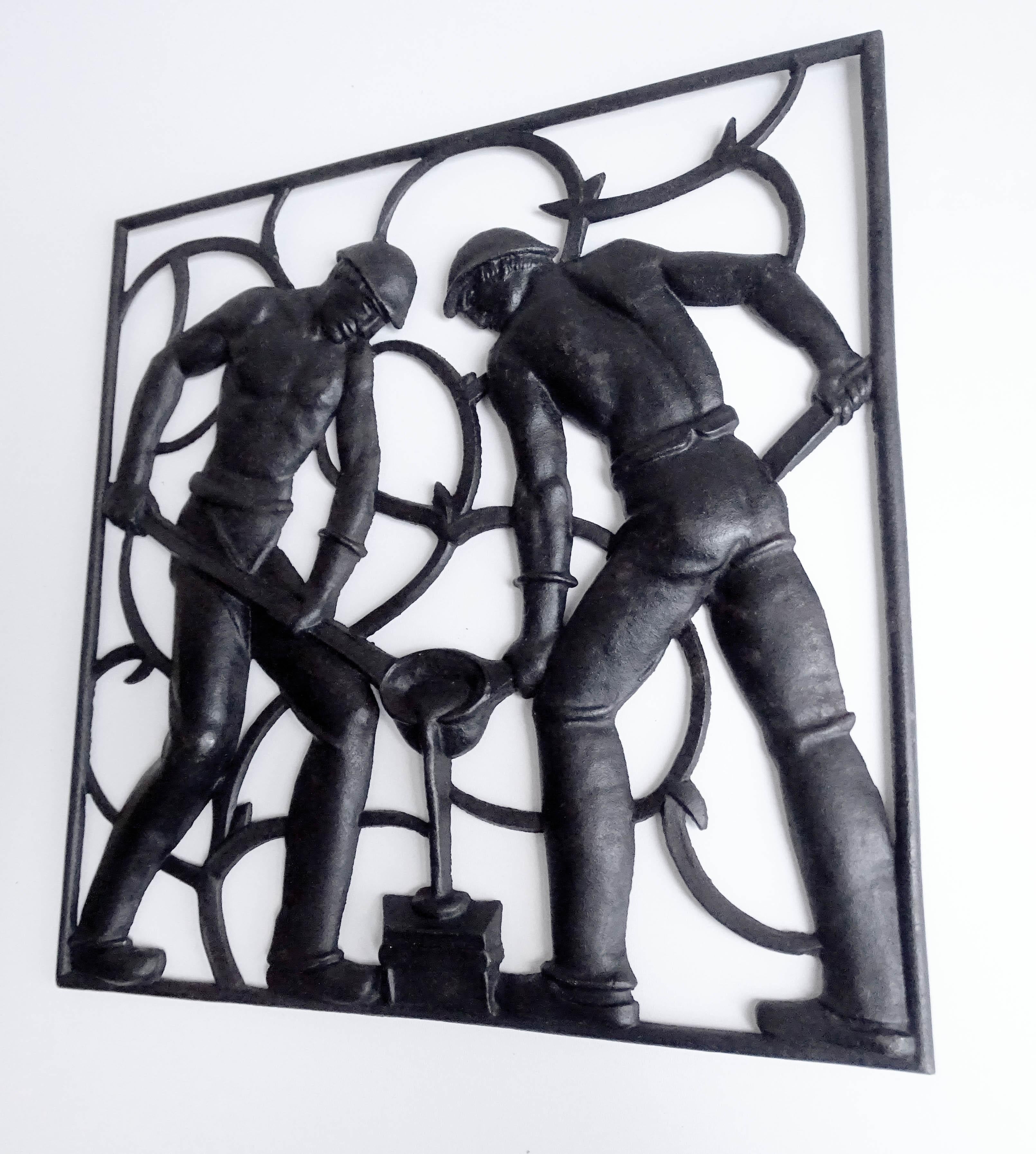 Art Deco Wall Sculpture Miner Nude Men Cast Iron , 1930s Modernist Design (Art déco)