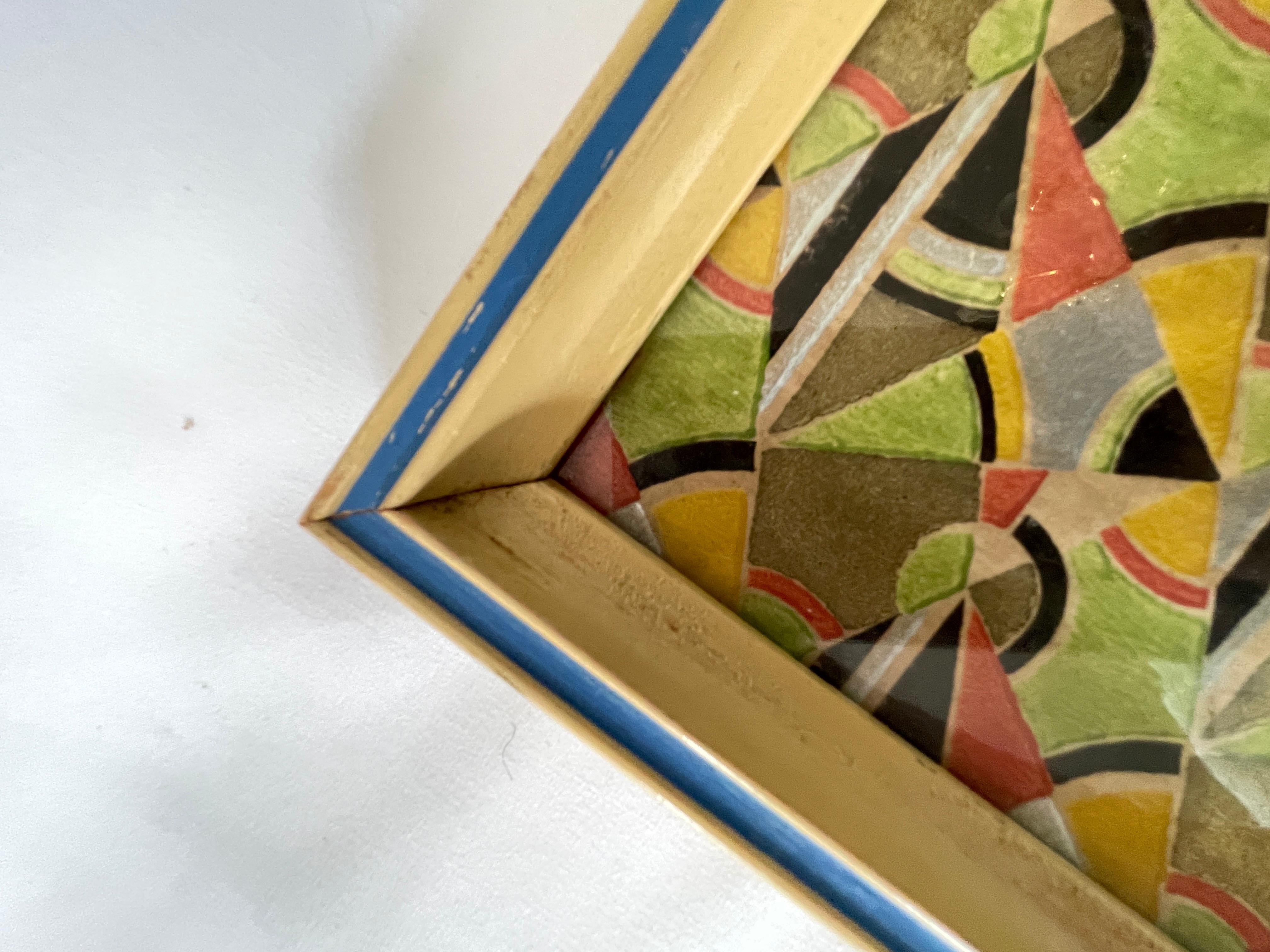 Plateau de service Art déco rectangulaire encadré de papier géométrique peint à la main  en vente 9
