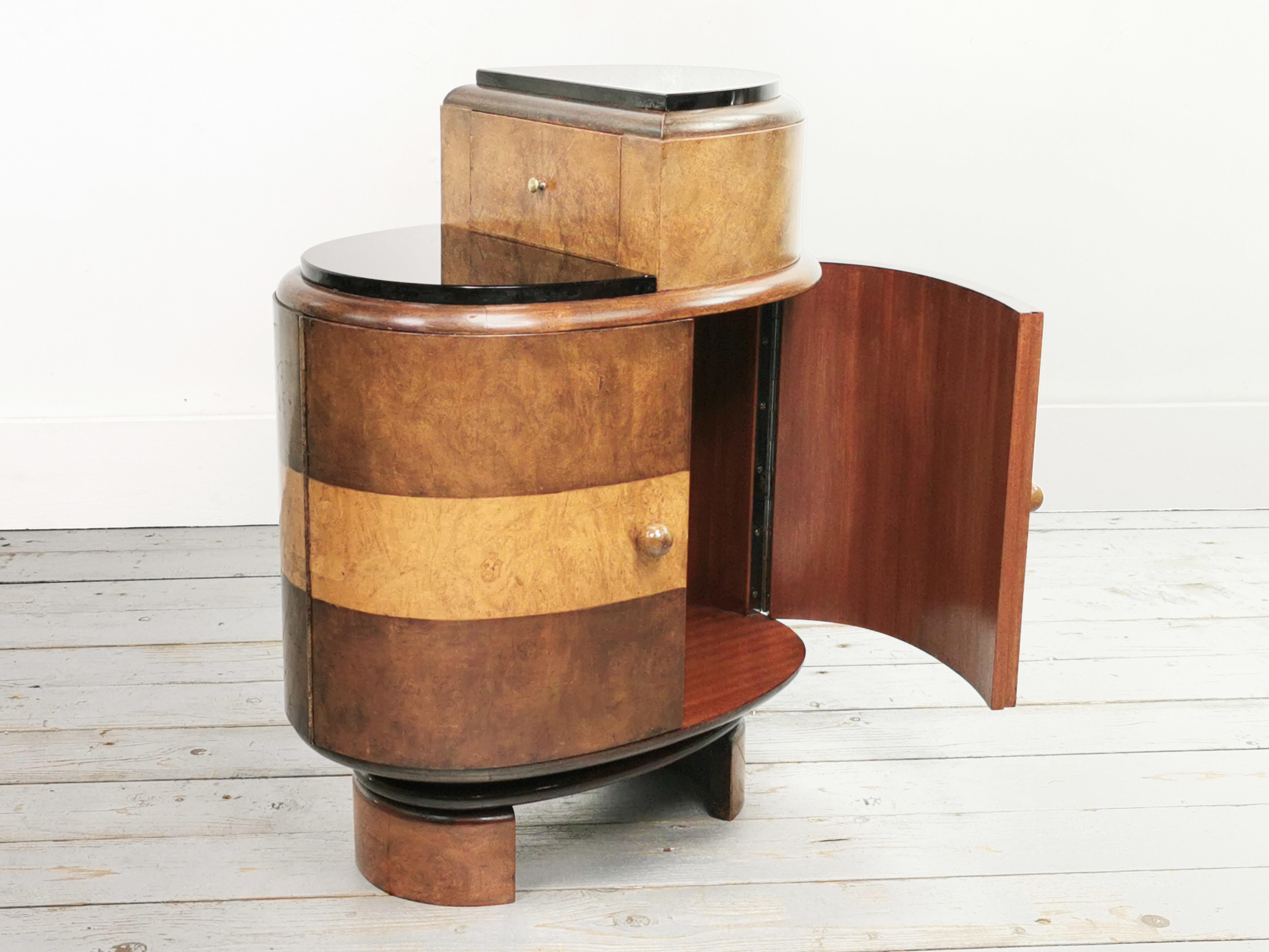 Art Deco Walnut And Birdseye Maple Italian Cocktail Cabinet By Vittorio Valabreg In Good Condition In STOKE ON TRENT, GB