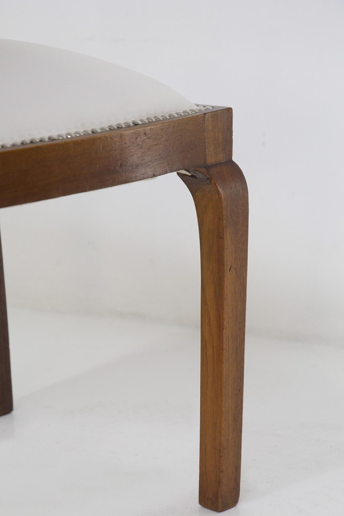 Art-déco-Stühle aus Nussbaumholz und Baumwolle, restauriert im Zustand „Hervorragend“ im Angebot in Milano, IT