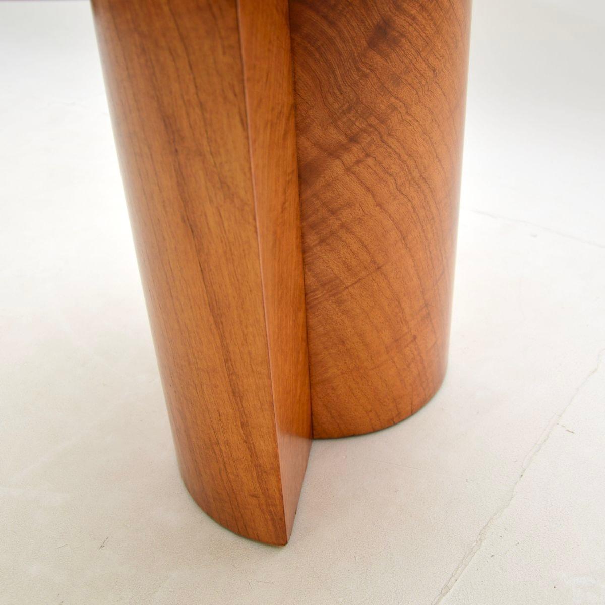 Table d'appoint / de salon Art Déco en noyer et orme en vente 1