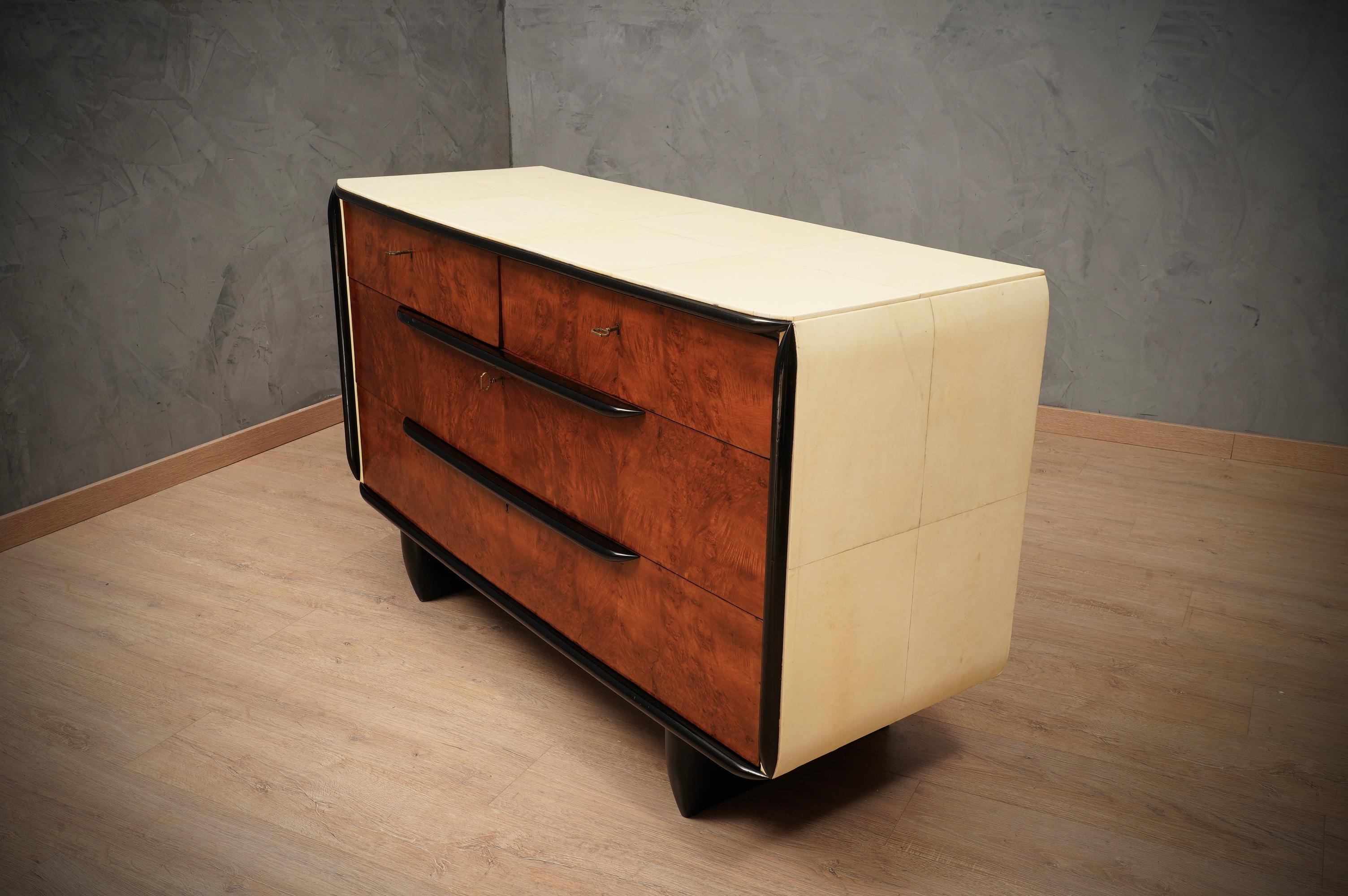 Art Deco Walnut and Goat Skin Italian School Commode Chest of Drawers, 1930 For Sale 5
