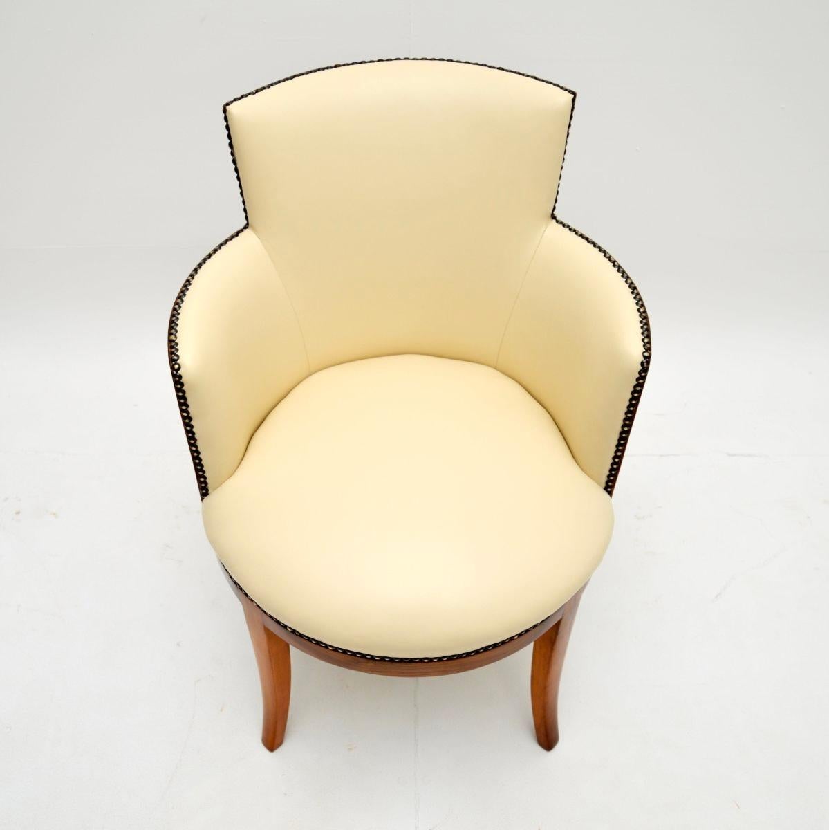 Pelle Poltrona/scrivania Art Deco in noce e pelle in vendita