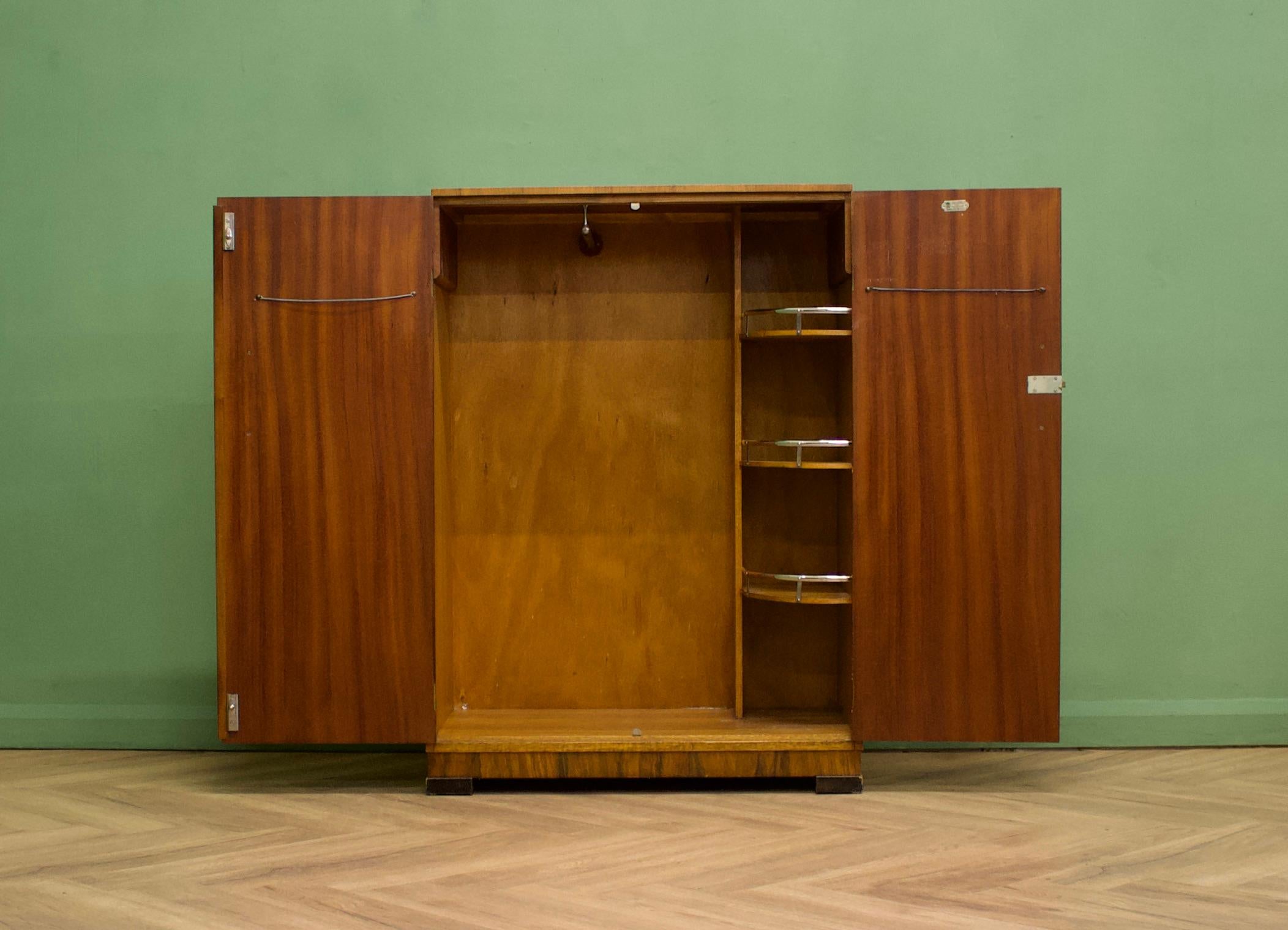 Art Deco Walnut and Walnut Veneer Compact Wardrobe from Waring and Gillow, 1930s For Sale 1