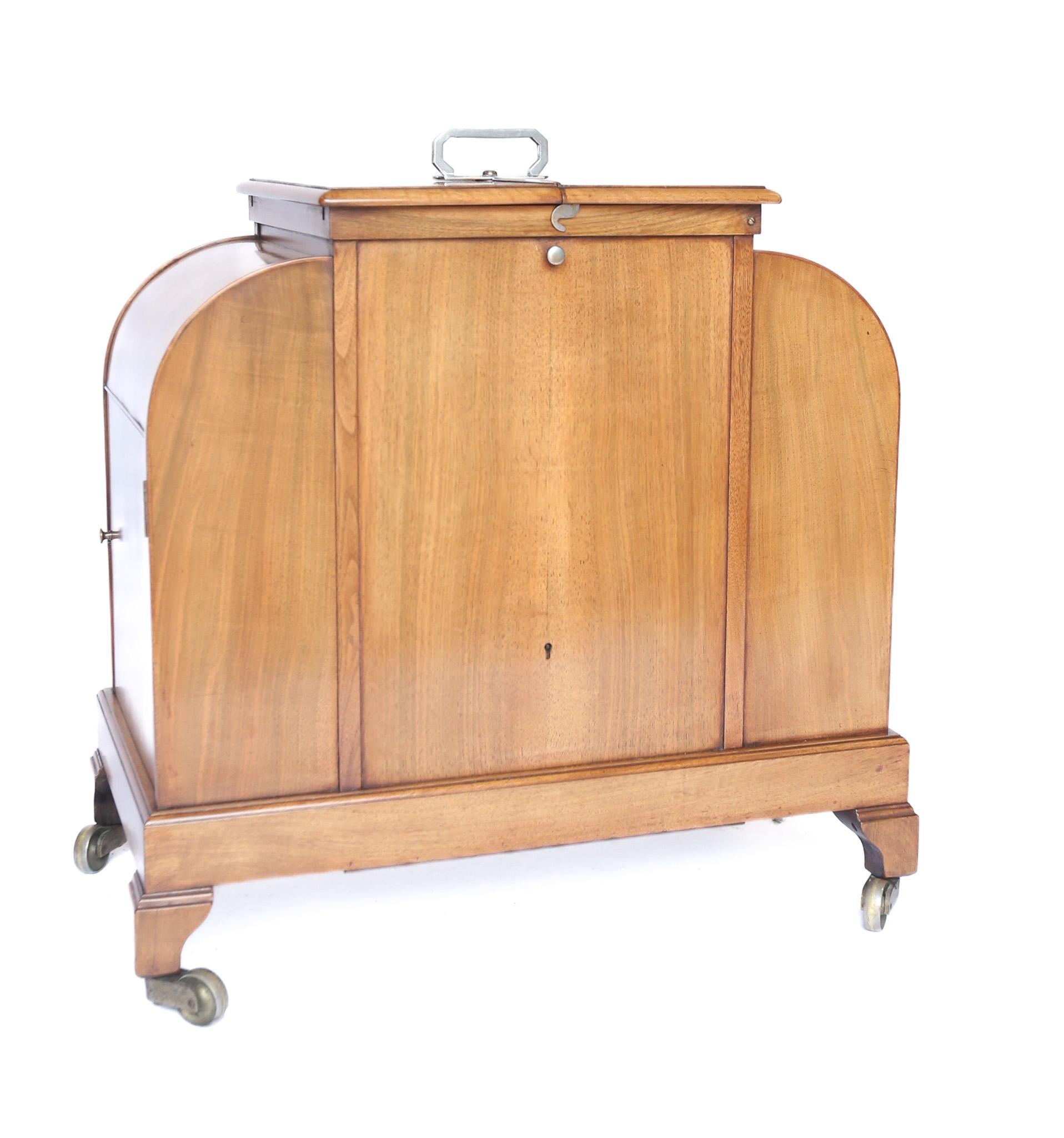 Art Deco Walnut ASPREY  ELevette  Drinks Cabinet circa 1930s For Sale 2