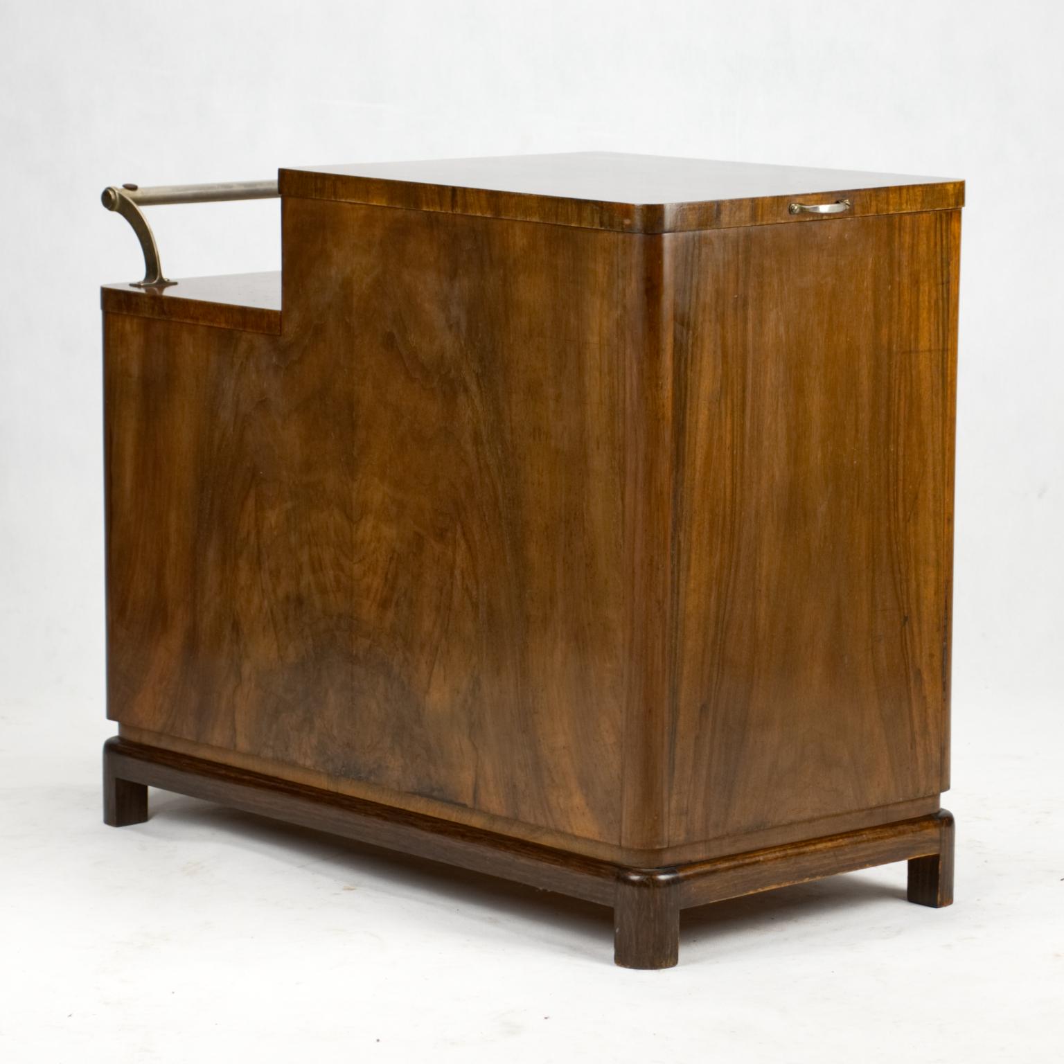 Art Deco Walnut Bar Cabinet or Side Table, 1930s In Good Condition In Lucenec, SK