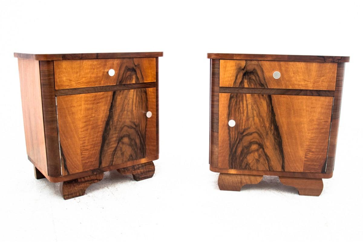 A set of Art Deco bedside tables, Poland, 1950s

Very good condition, after professional renovation.

Wood: walnut

Dimensions: height 52 cm width 50 cm depth 34 cm.
 