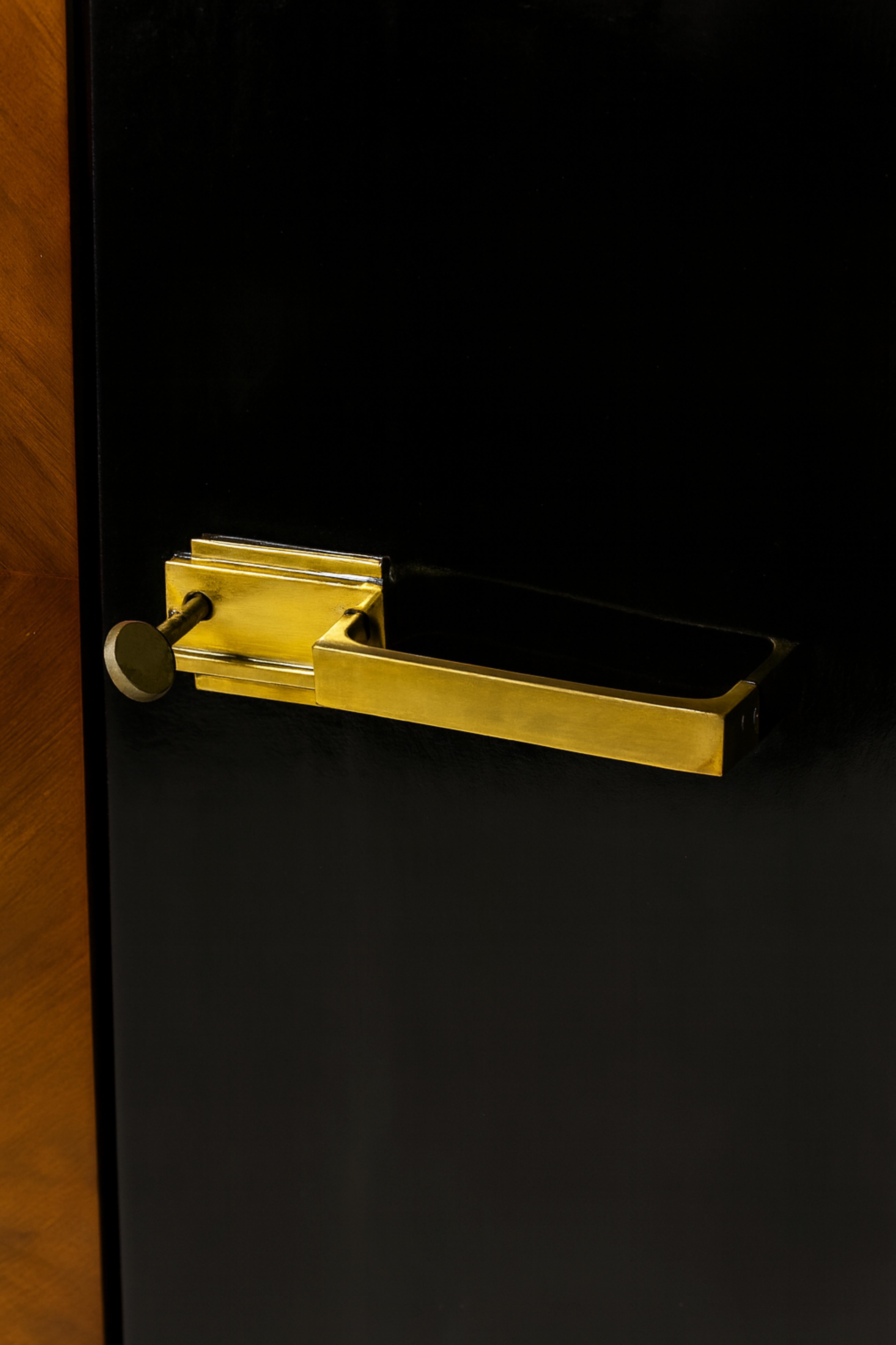 Credenza Art Decó nogal lacado negro, belga Siglo XX Buffet en venta 2