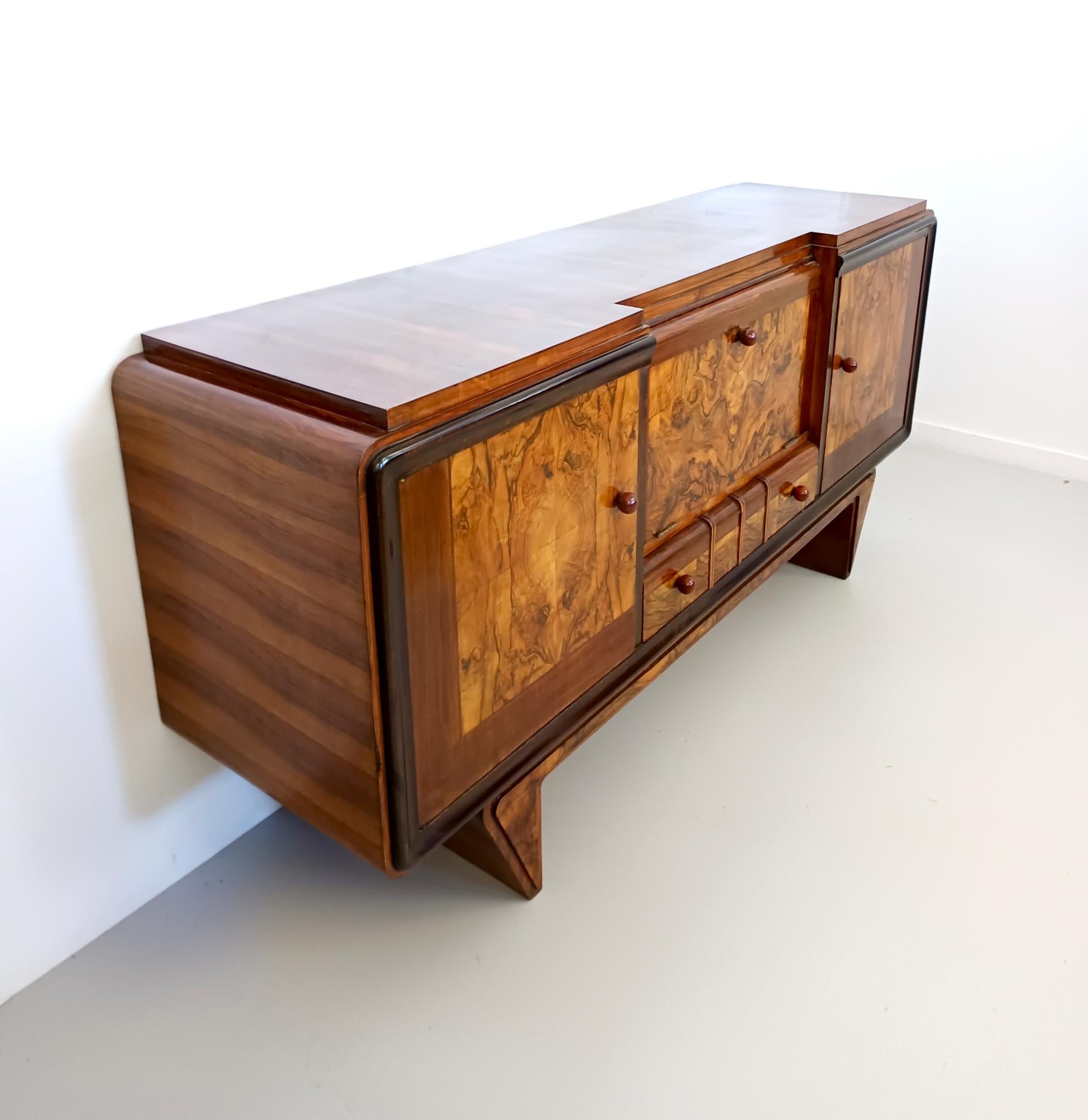 Mid-20th Century Art Deco Walnut, Briar Root and Ebonized Beech Sideboard, Italy For Sale