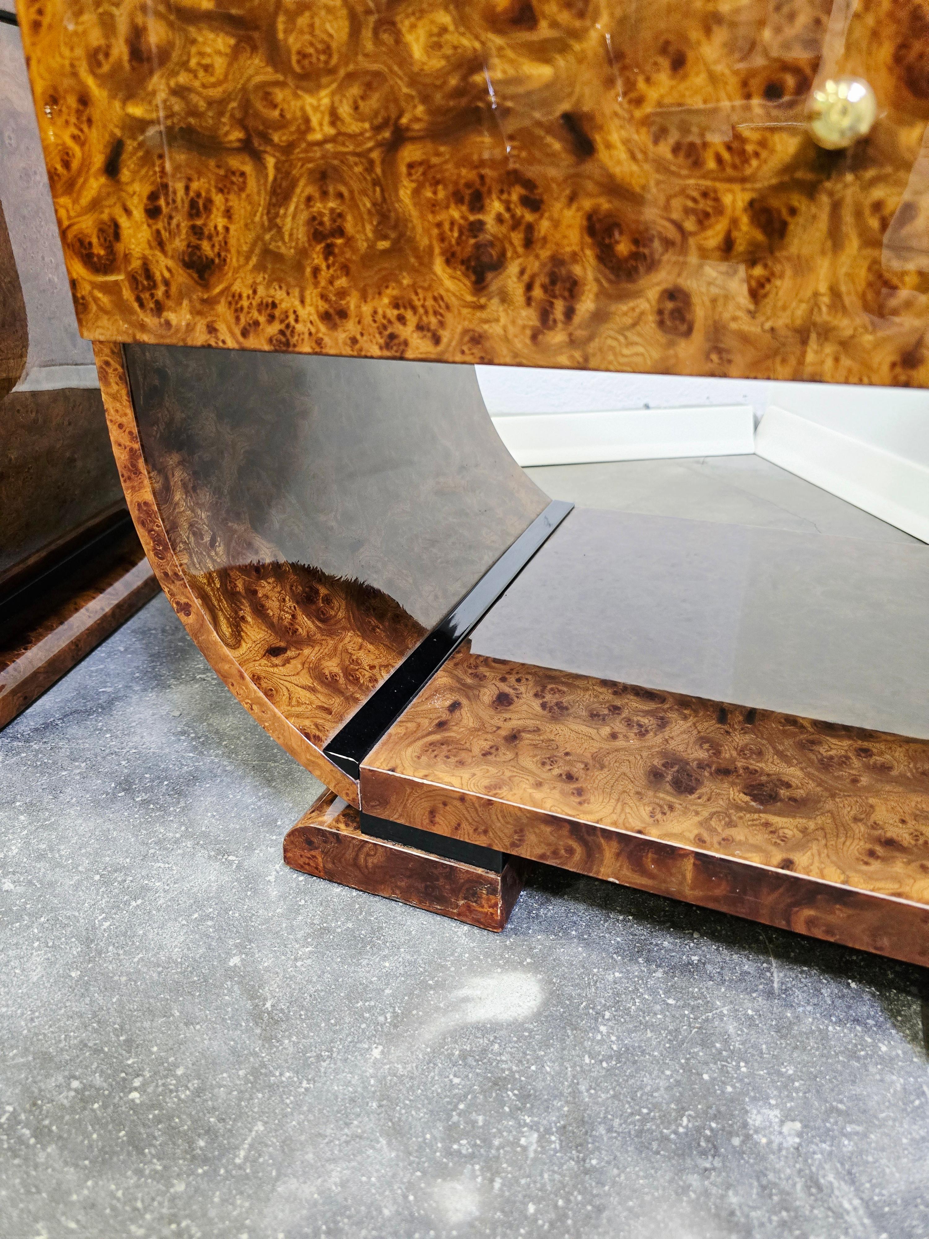 Art Deco Walnut Burl and Brass Nightstands 1 of 2 In Good Condition For Sale In Ljubljana, SI