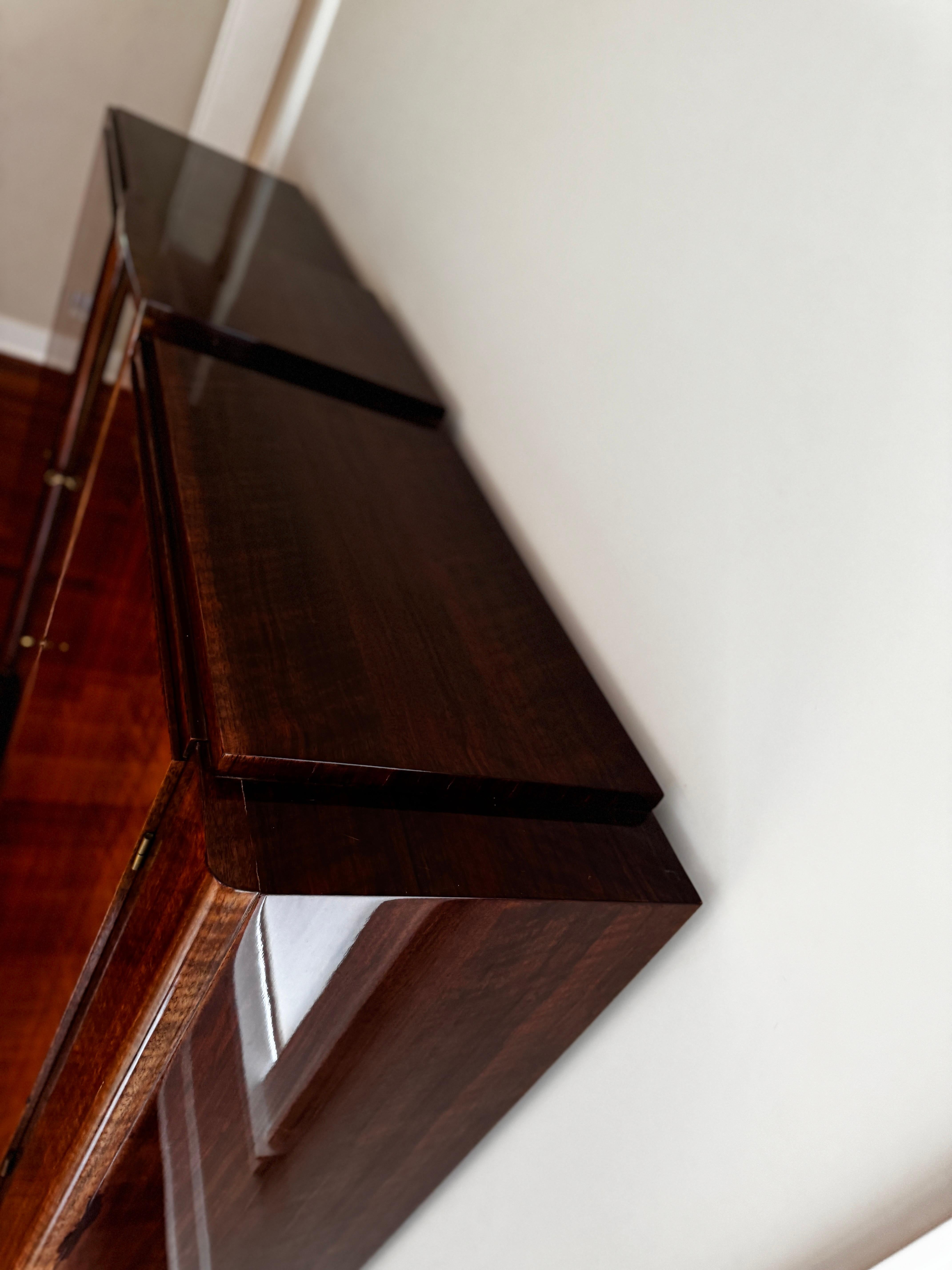 Art Deco Walnut Cabinet, 1920s For Sale 6