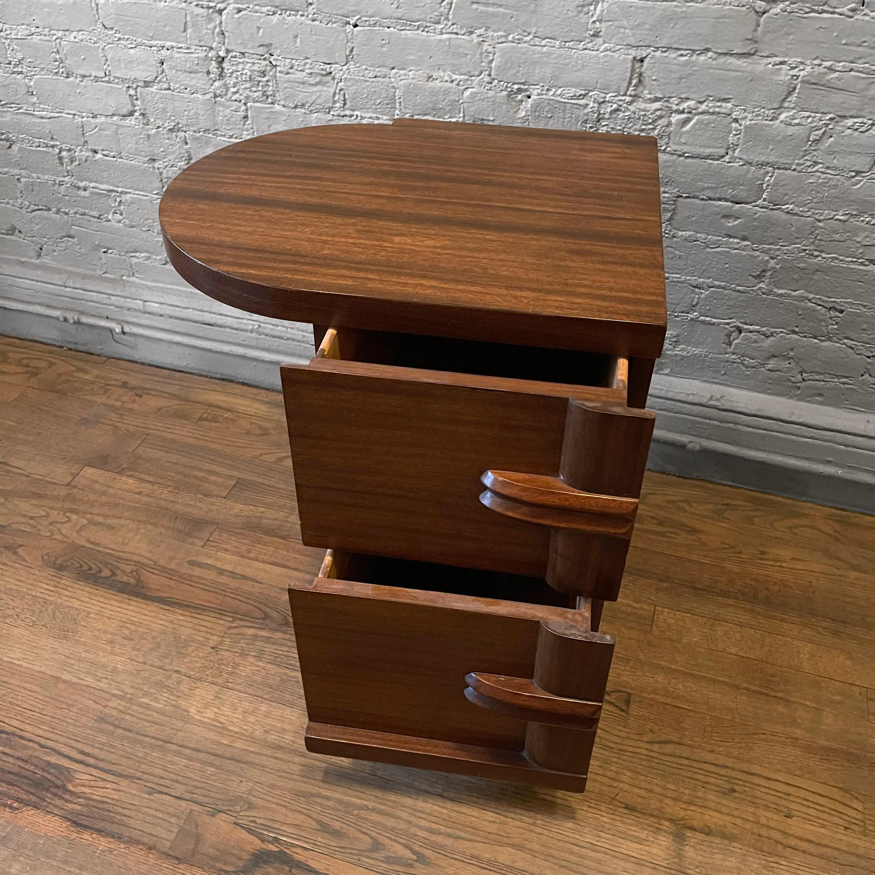 Art Deco Walnut Cantilever End Table Nightstand In Good Condition In Brooklyn, NY