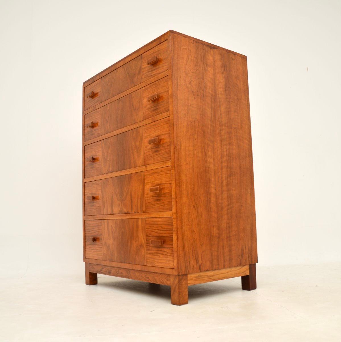 Art Deco Walnut Chest of Drawers by Heal’s In Good Condition For Sale In London, GB