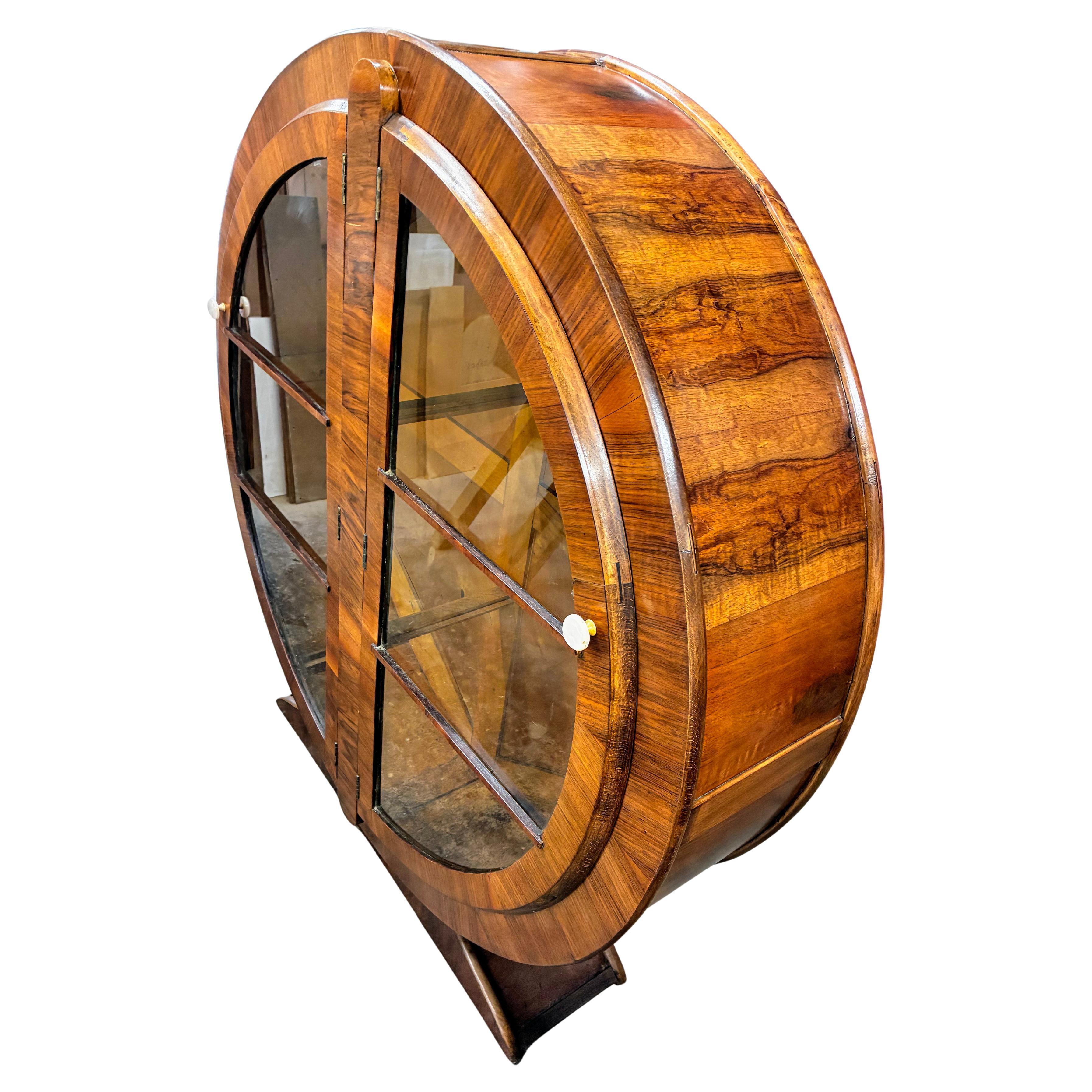 Art Deco Walnut Circular Display Cabinet, Vitrine, circa 1930s In Good Condition For Sale In Devon, England