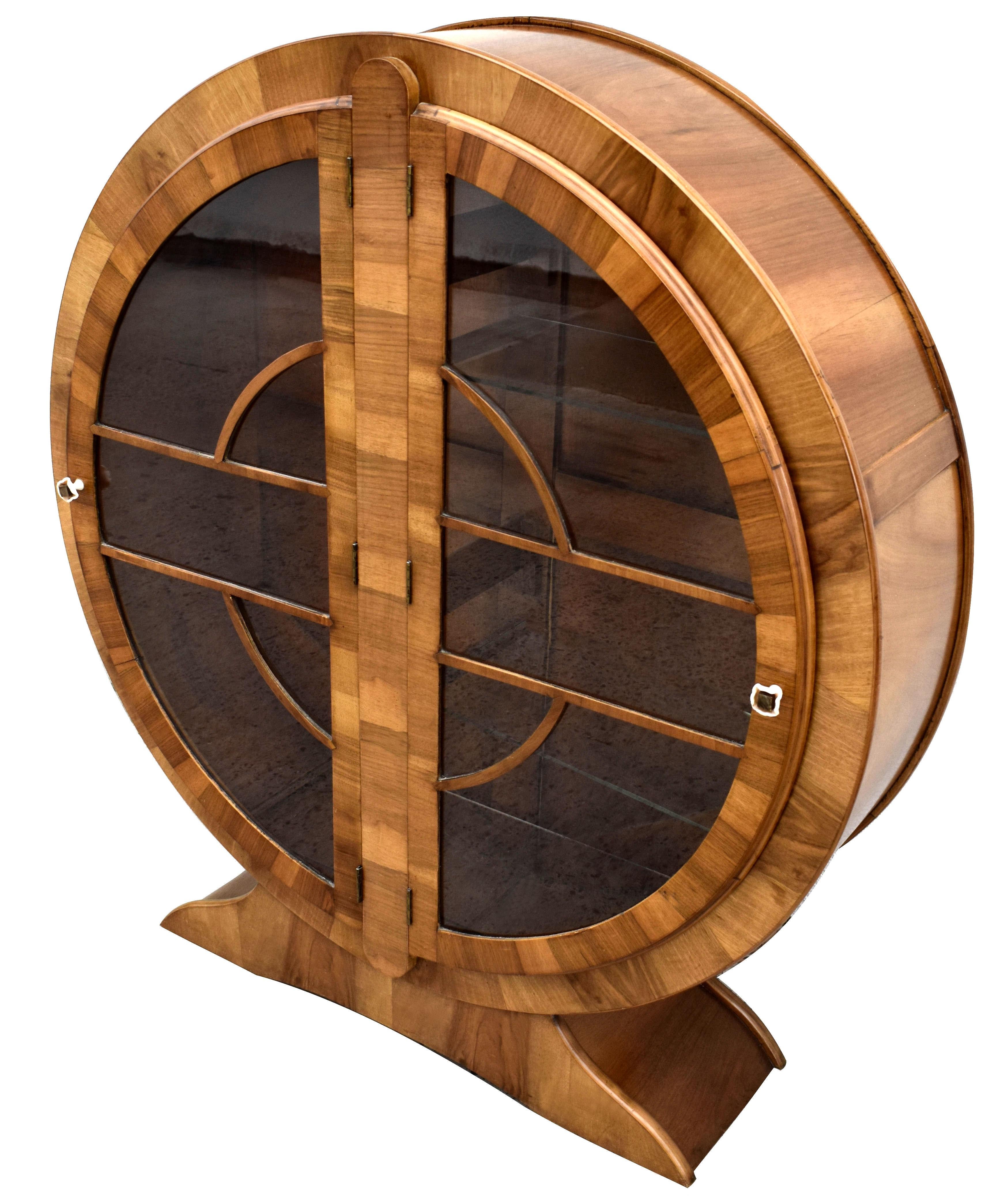 circular cabinet
