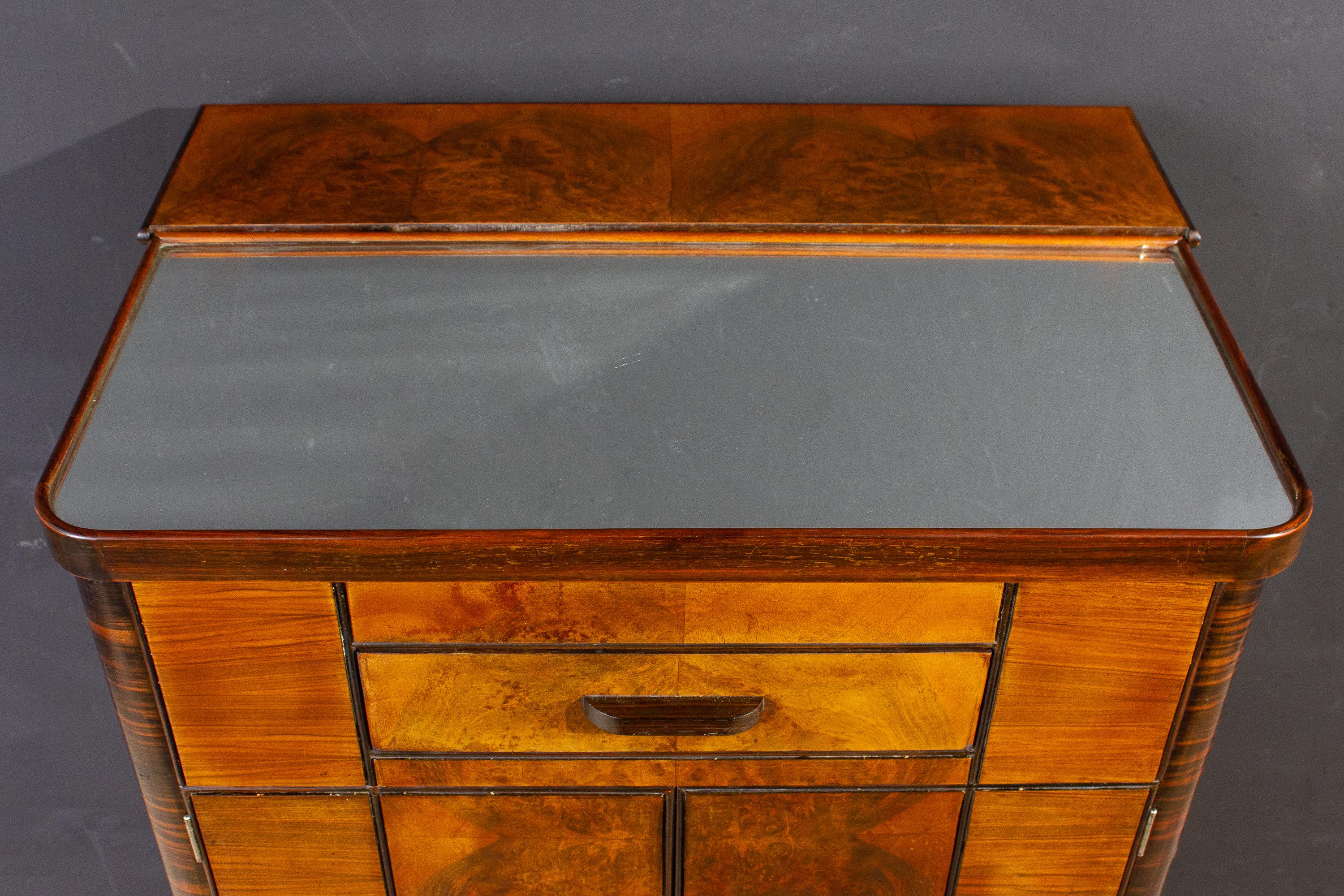 Art Deco Walnut Cocktail Dry Bar Cabinet, Italy, 1930s 9