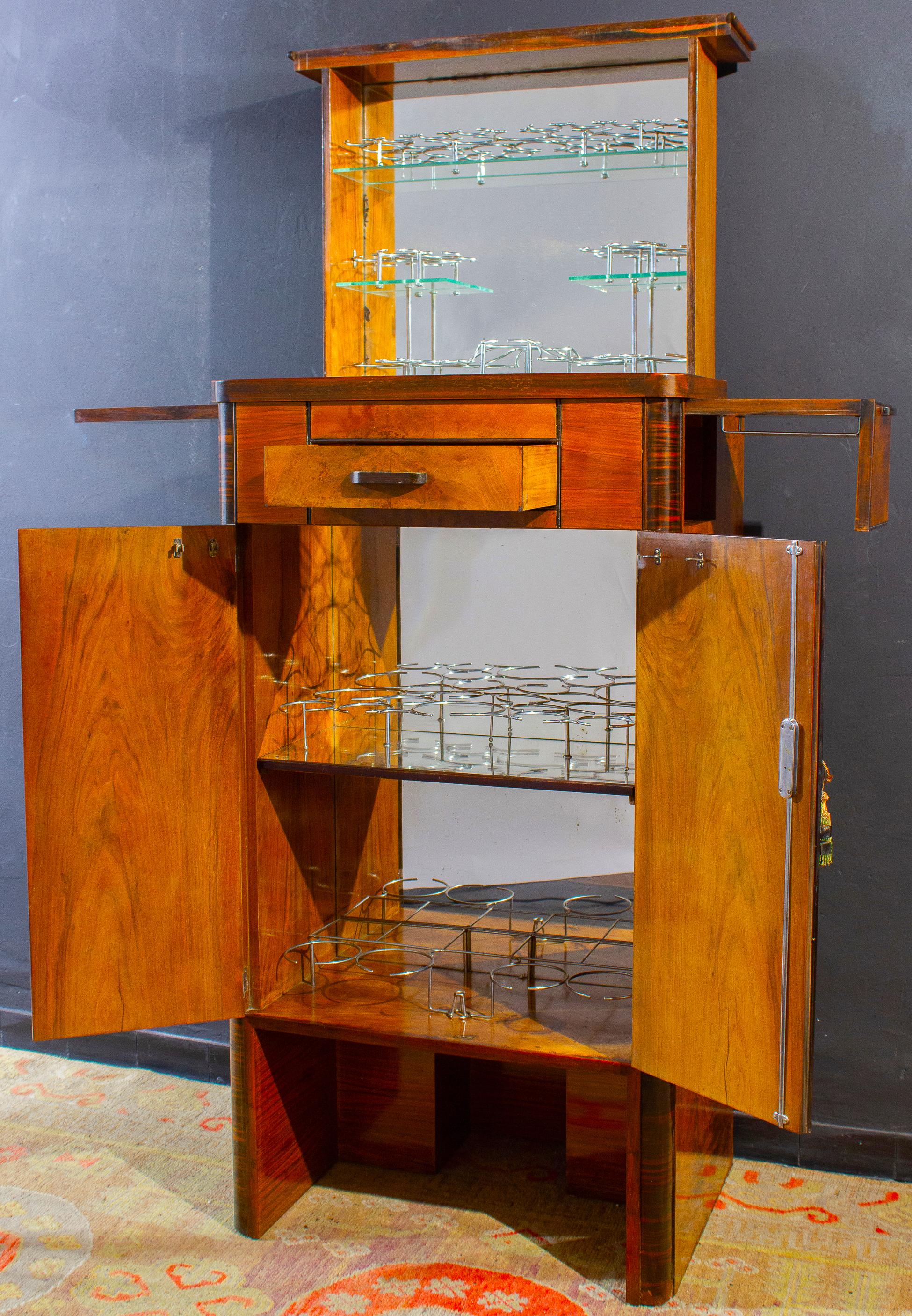 Art Deco Walnut Cocktail Dry Bar Cabinet, Italy, 1930s 1
