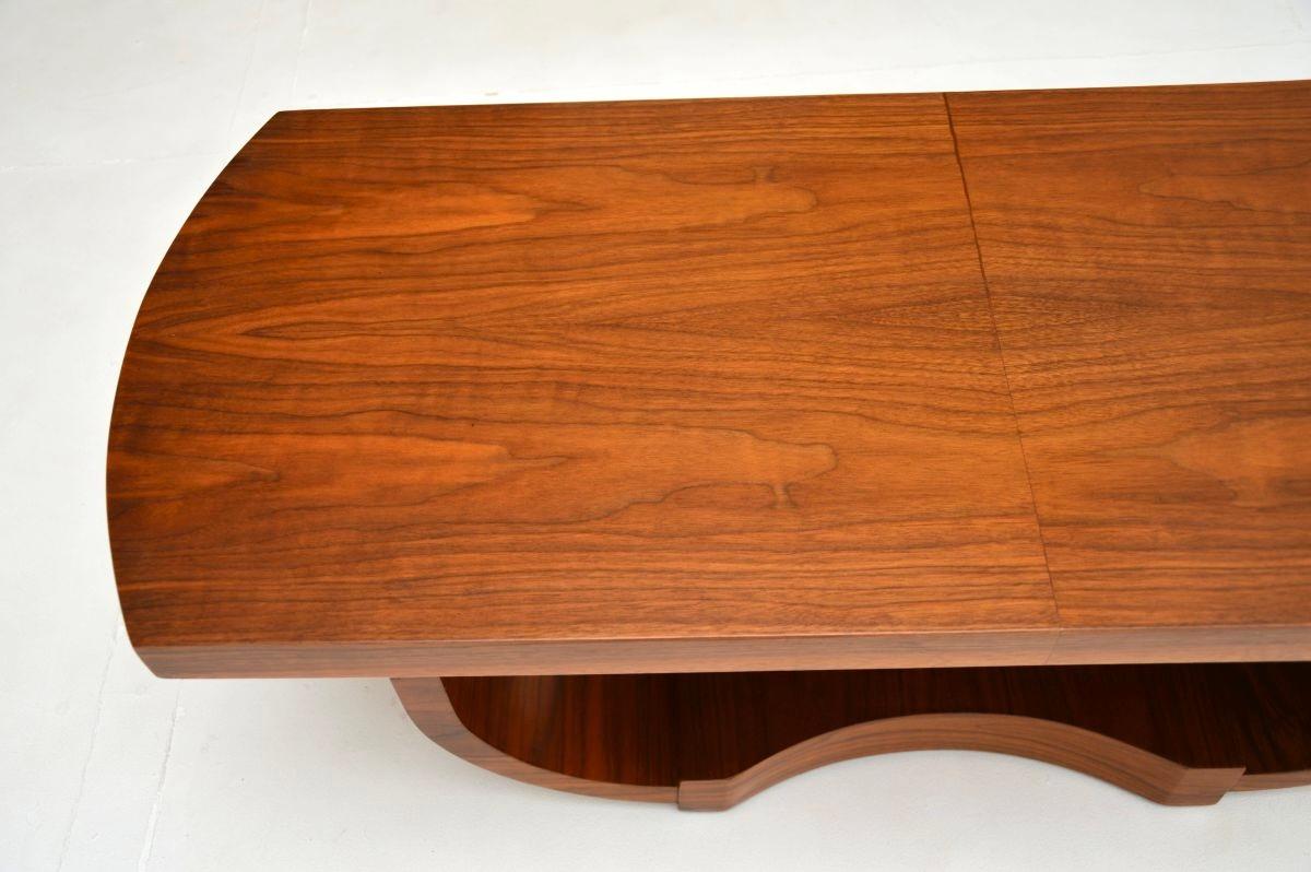 Début du 20ème siècle Table basse art déco en noyer en vente