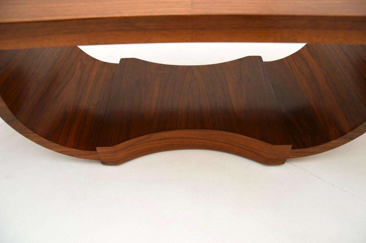 Table basse art déco en noyer en vente 1
