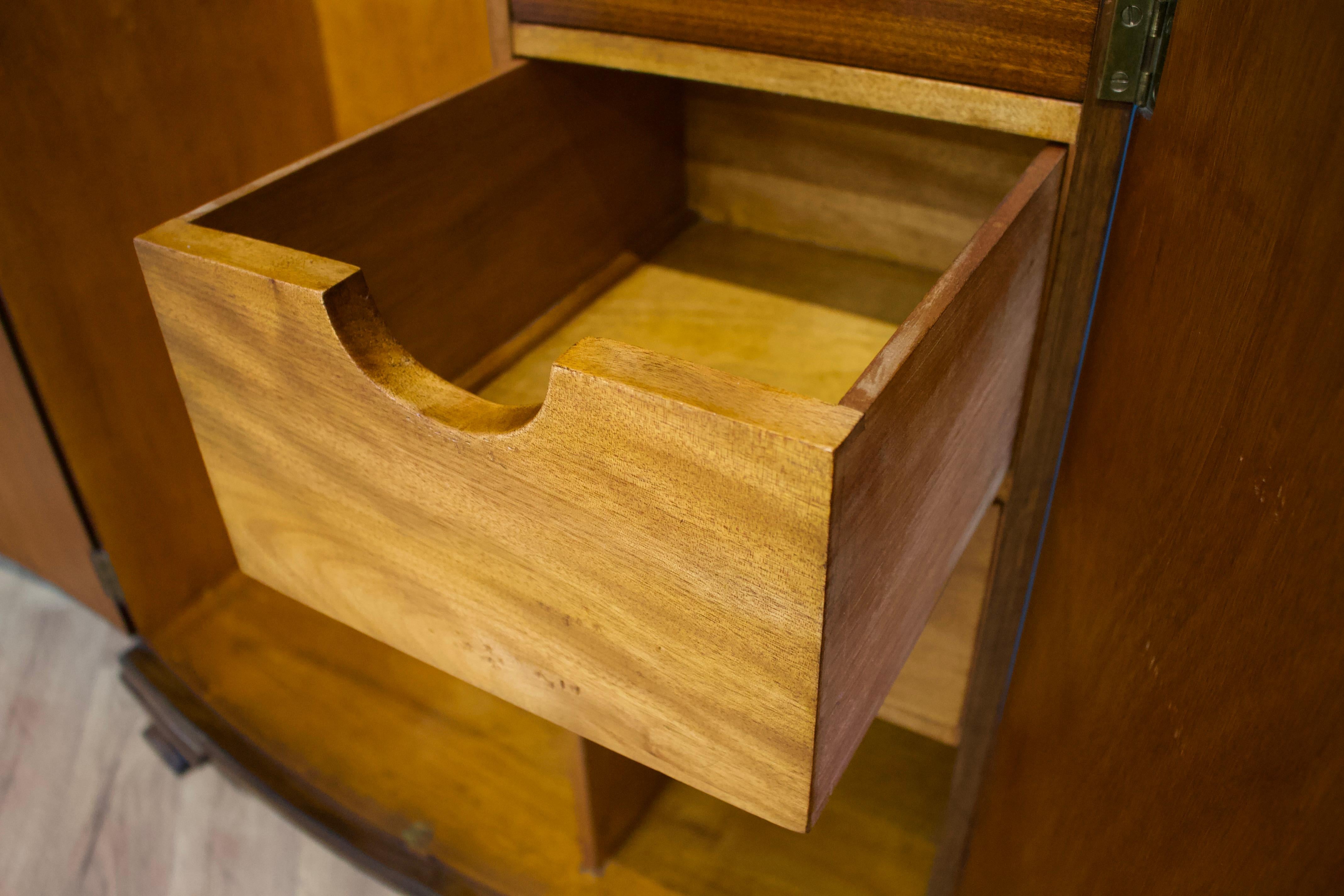 Art Deco Walnut Compact Wardrobe, 1930s in vendita 1
