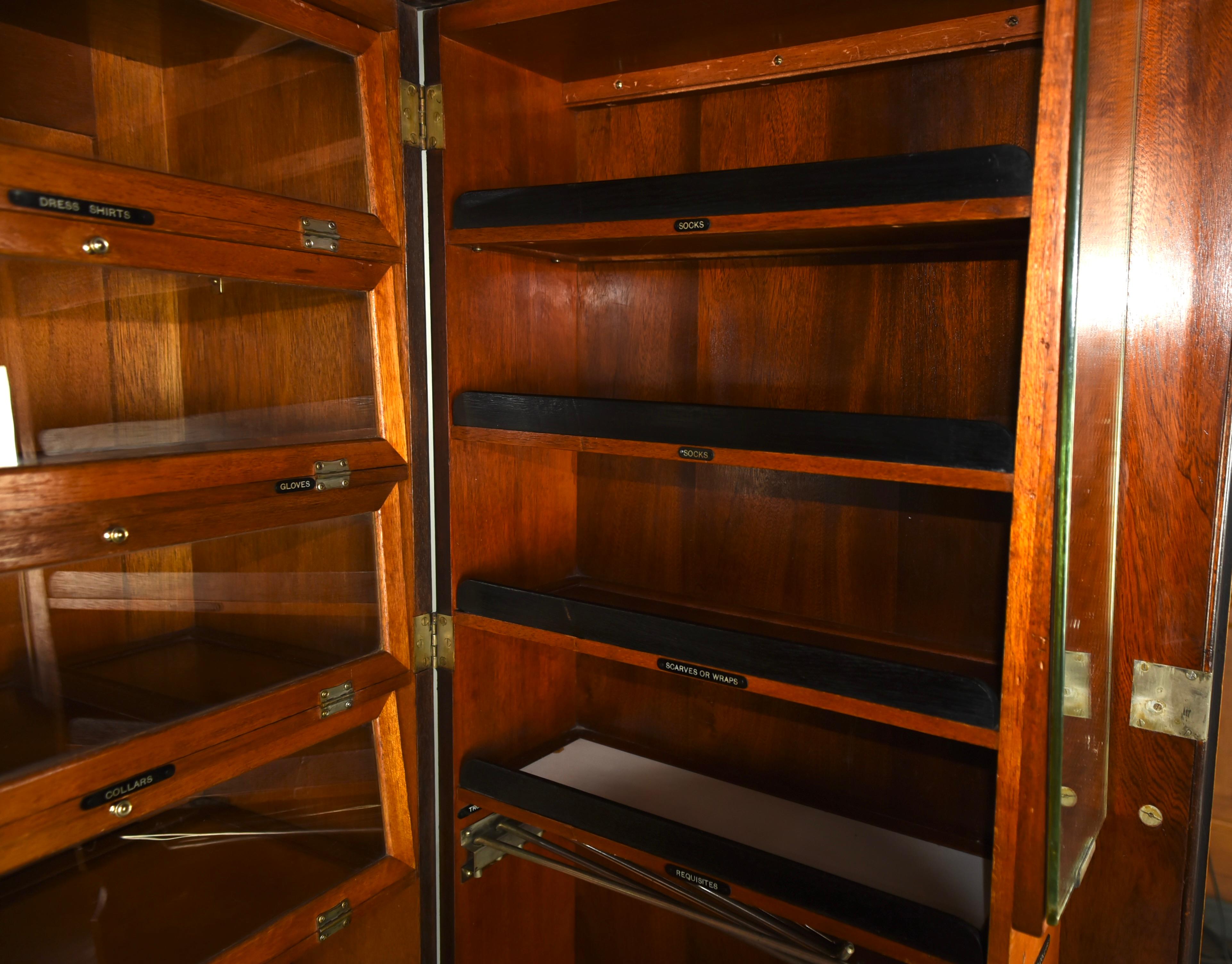 Art Deco walnut deep door compactom Gentleman's wardrobe 2