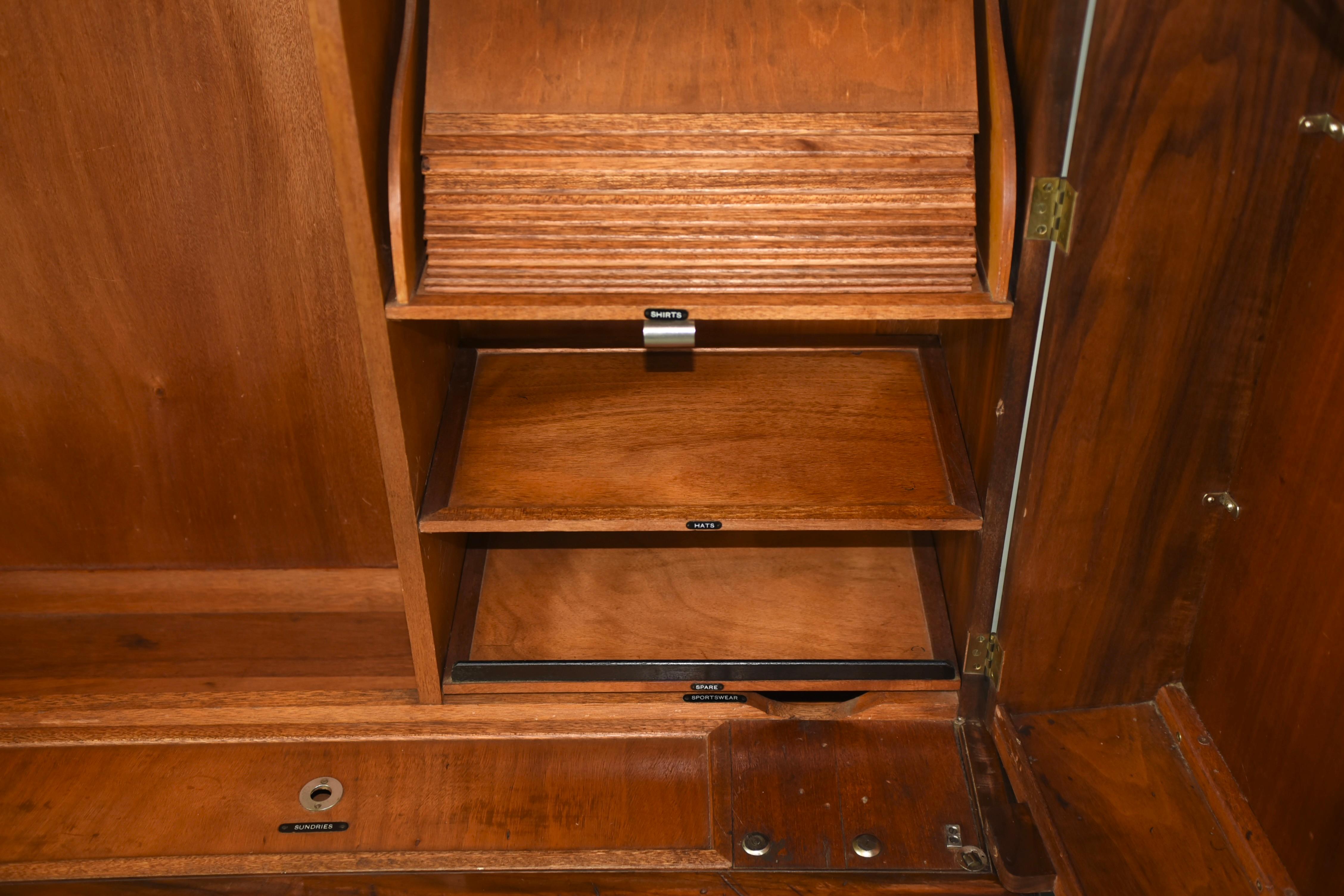 Art Deco Walnut Deep door Gentlemen's compactom wardrobe In Good Condition In Chelmsford, GB
