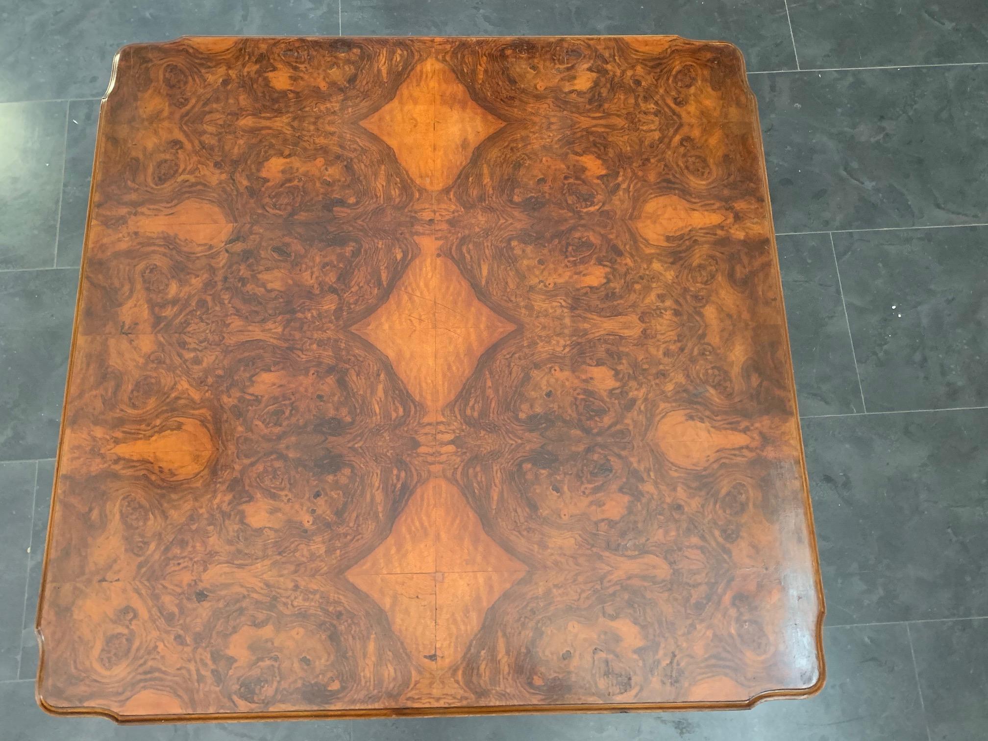 Art Deco Walnut Dining Table, 1930s For Sale 2